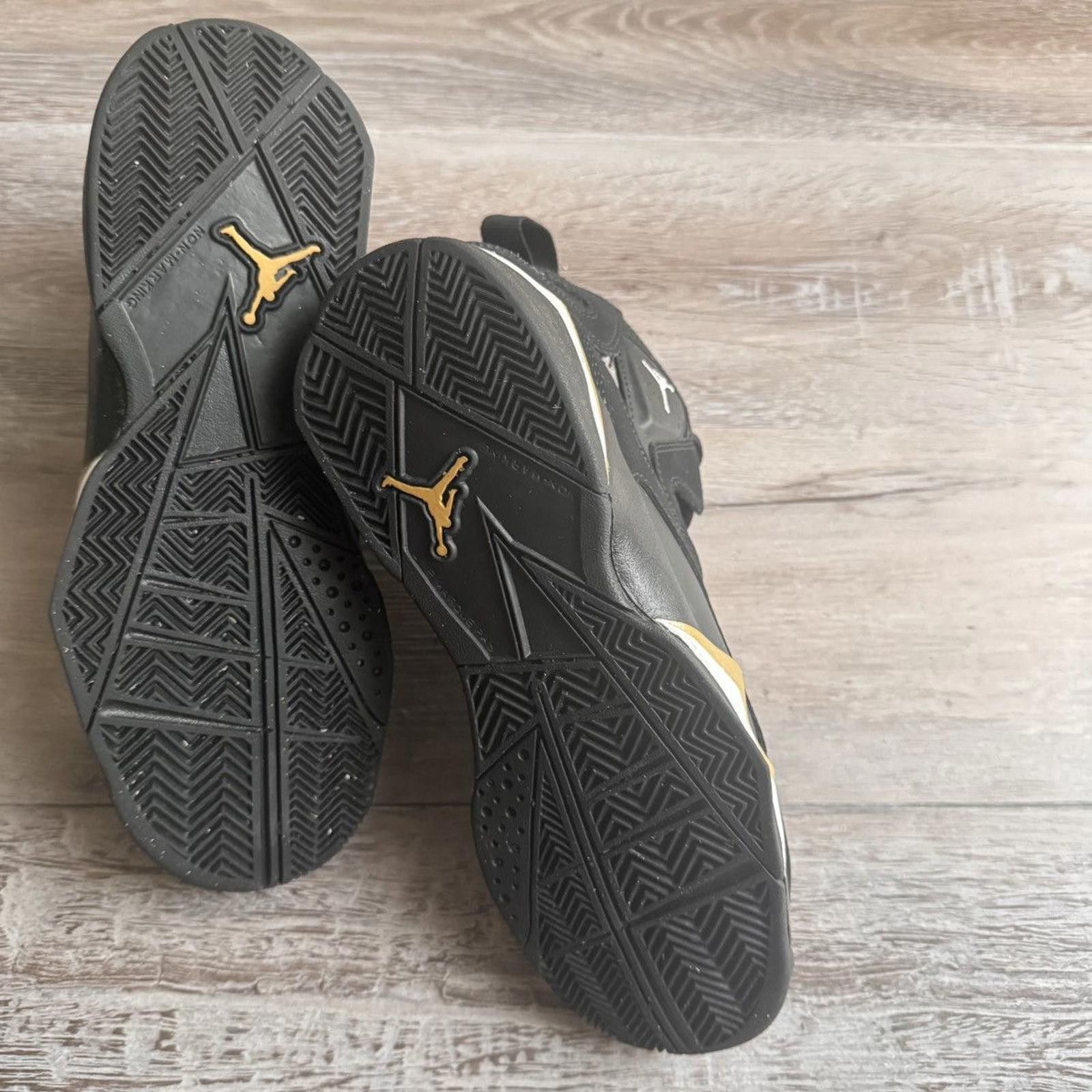 Jordan Brand NIKE • JORDAN True Flight "Black Metallic" (6M) Size US 6 / EU 39 - 6 Thumbnail