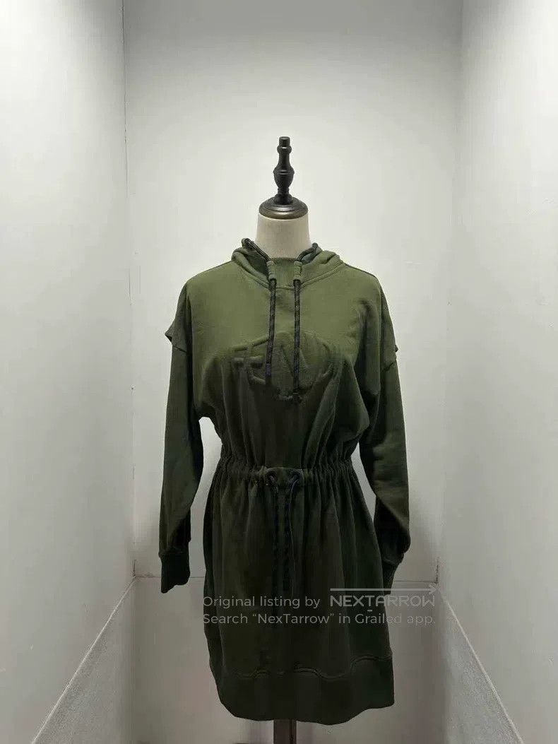 Fendi Fendi Embossed Logo Dress Size S / US 4 / IT 40 - 1 Thumbnail