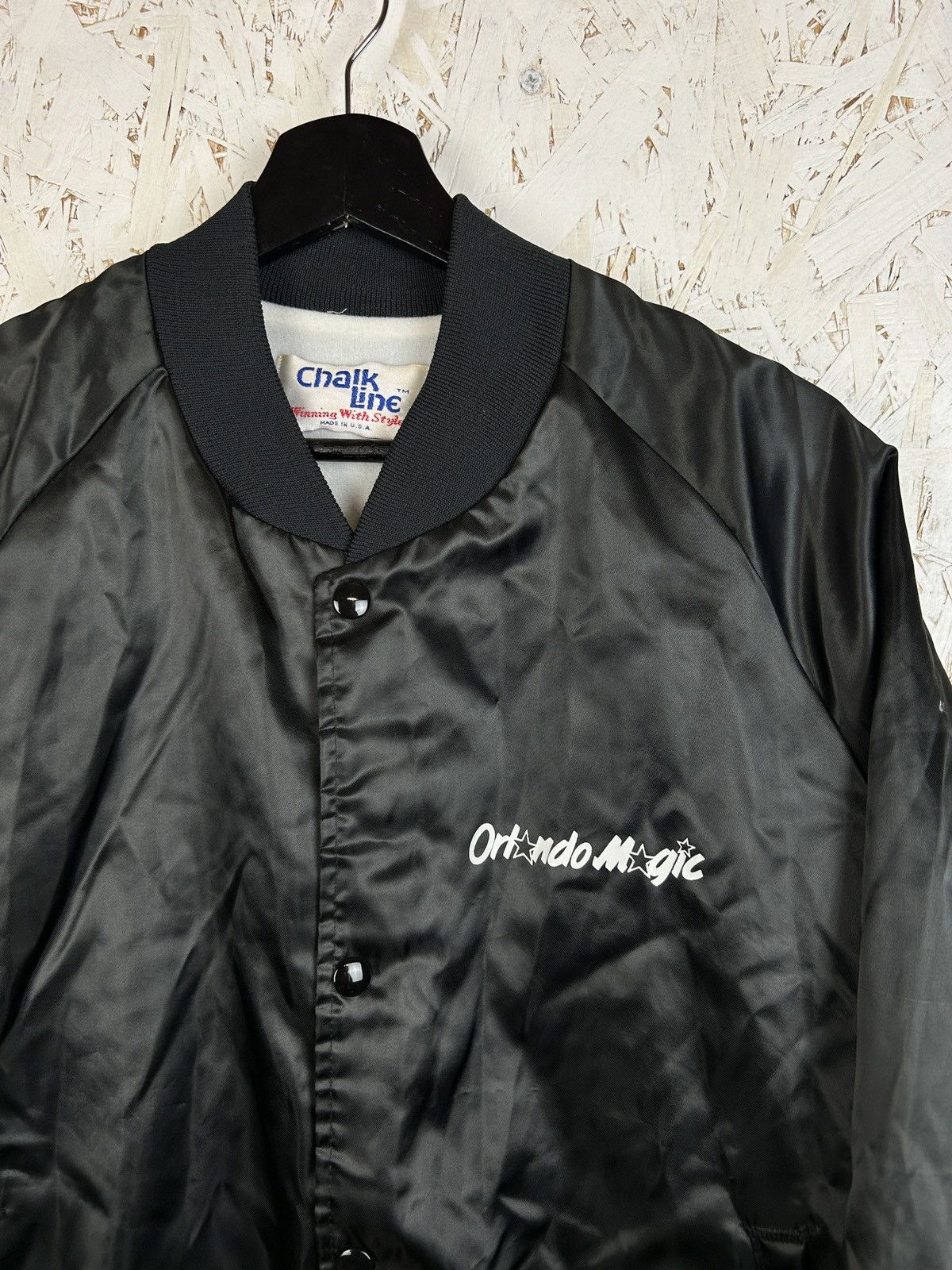 Chalk Line 90s Chalk Line Orlando Magic NBA Satin Bomber Jacket Black L Size US L / EU 52-54 / 3 - 6 Thumbnail