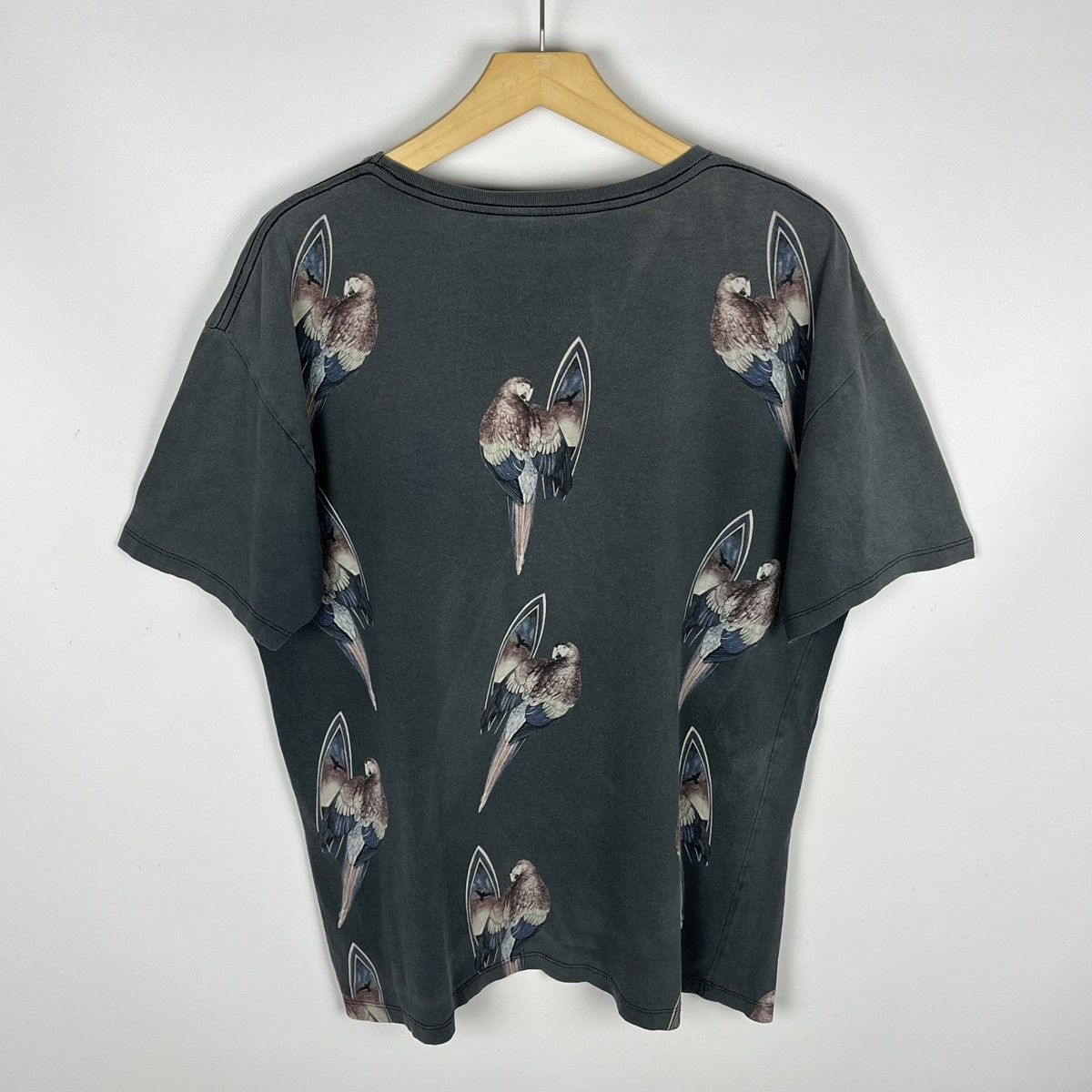 Allsaints Designer Allsaints surfin bird oversize fit y2k tee Size US M / EU 48-50 / 2 - 11 Thumbnail