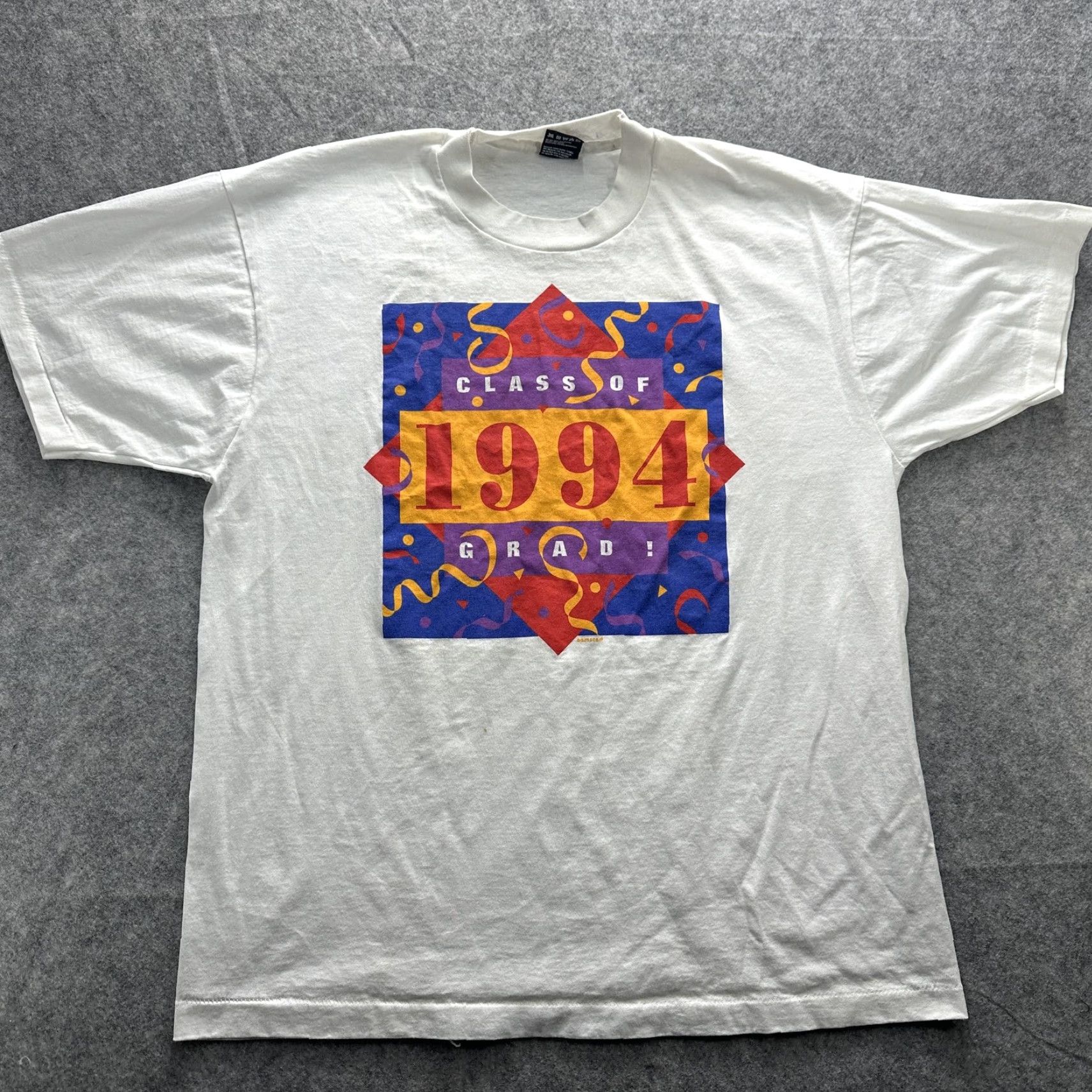 Fruit Of The Loom VINTAGE Class Of 1994 Grad Shirt Mens XL White Graphic Fruit Loom USA 90s SS Size US XL / EU 56 / 4 - 2 Thumbnail