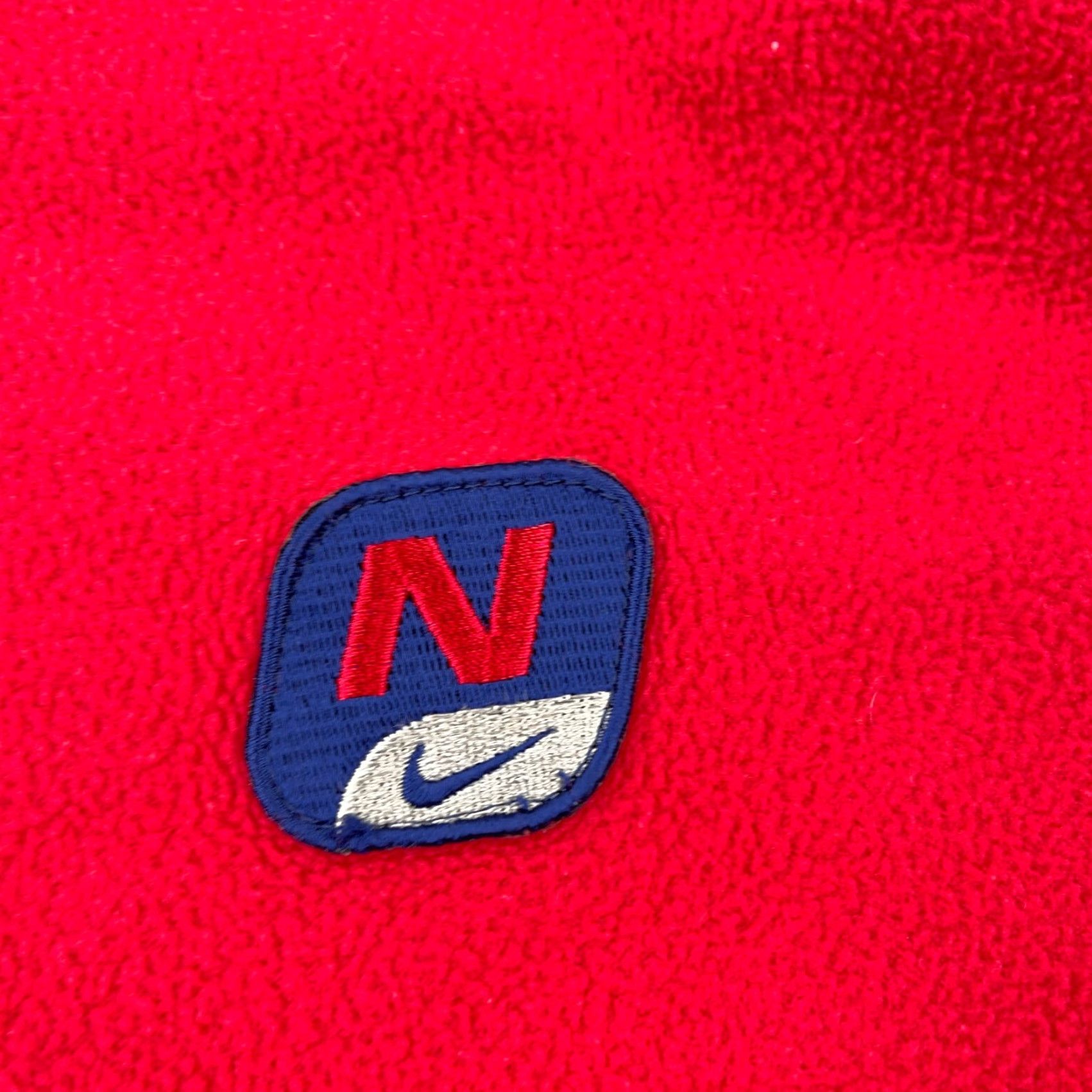 Nike VINTAGE Nike Sweatshirt Men Medium Red Fleece Crewneck Sweater Y2K 2000s Cyber Nike Mens Crew Neck Sweatshirt Red Fleece Size US M / EU 48-50 / 2 - 3 Thumbnail