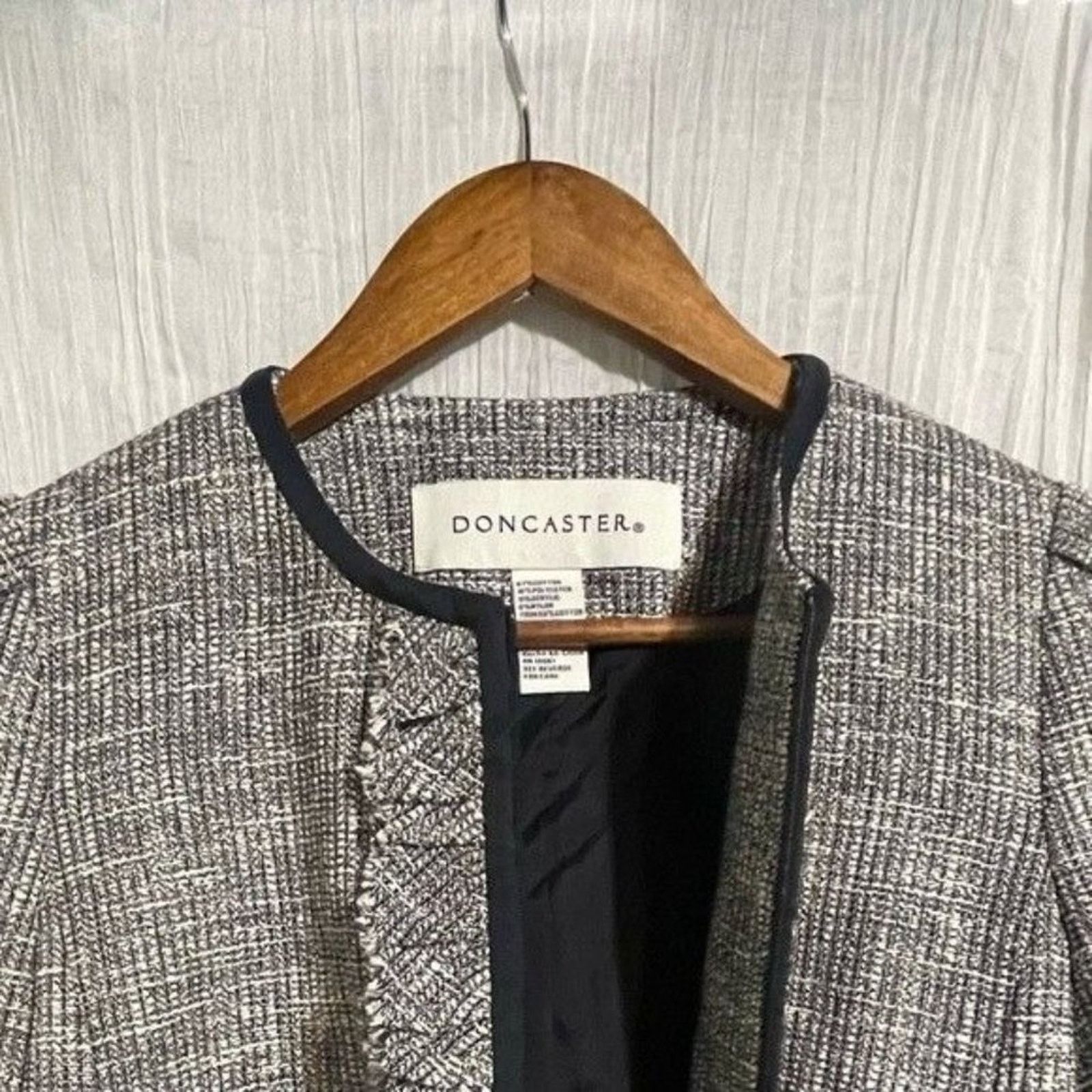 & Other Stories Doncaster Tweed Jacket Small Navy Trim Ruffle Fringe Blazer Size S / US 4 / IT 40 - 4 Thumbnail