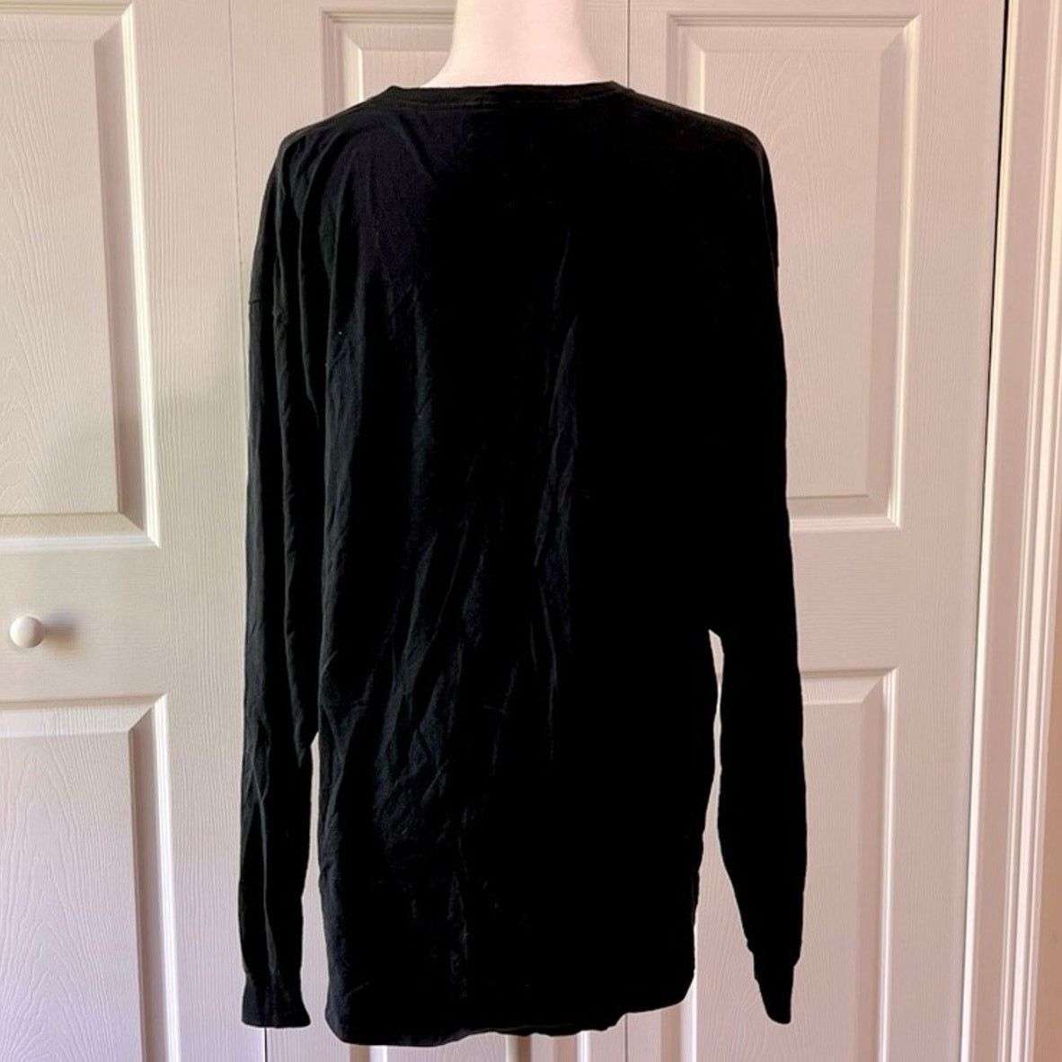 Ripple Junction FRIENDS The One With the Cop Pivot couch Ross Rachel mens XL Size US XL / EU 56 / 4 - 3 Thumbnail