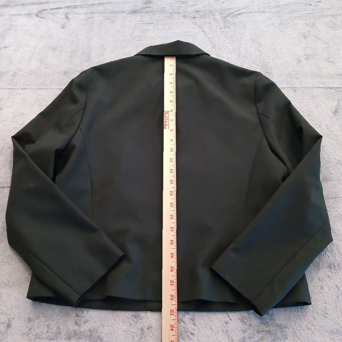 Pendleton Pendleton Jacket Womens Size 14 Green Collared Full Zip Lined Wool Solid Long Sleeve Zip Women 14 Green Lined Jacket Clothing Pendleton Women's Jacket Size XL / US 12-14 / IT 48-50 - 6 Thumbnail