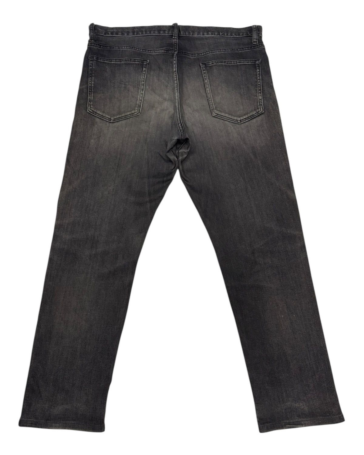 GU × Undercover Vintage GU Faded Black Loose Distressed Jean Size US 37 - 2 Thumbnail