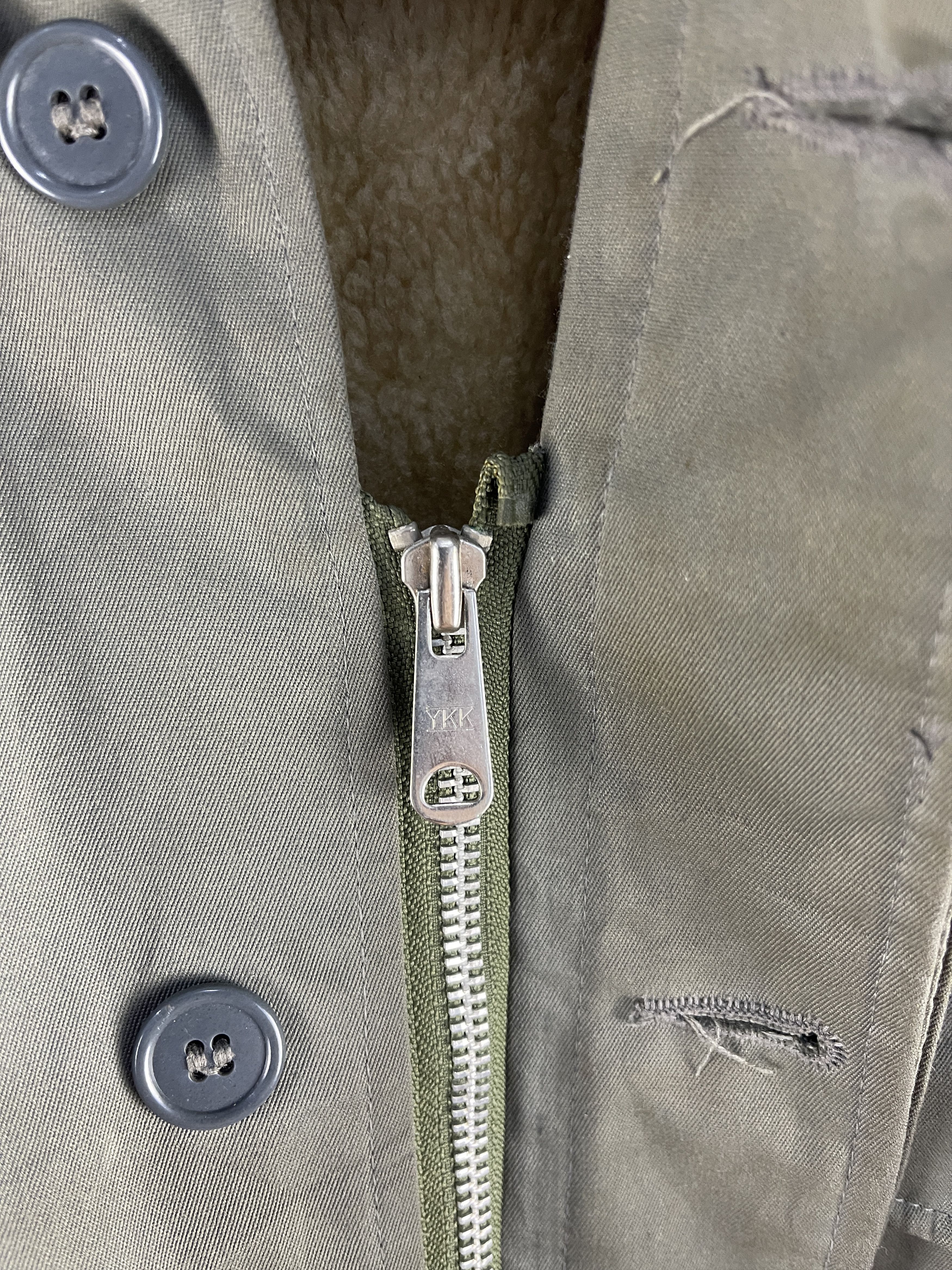 Vintage Vintage 1987 Japanese Military JSDF Cold Weather FieldJacket Size US L / EU 52-54 / 3 - 14 Thumbnail