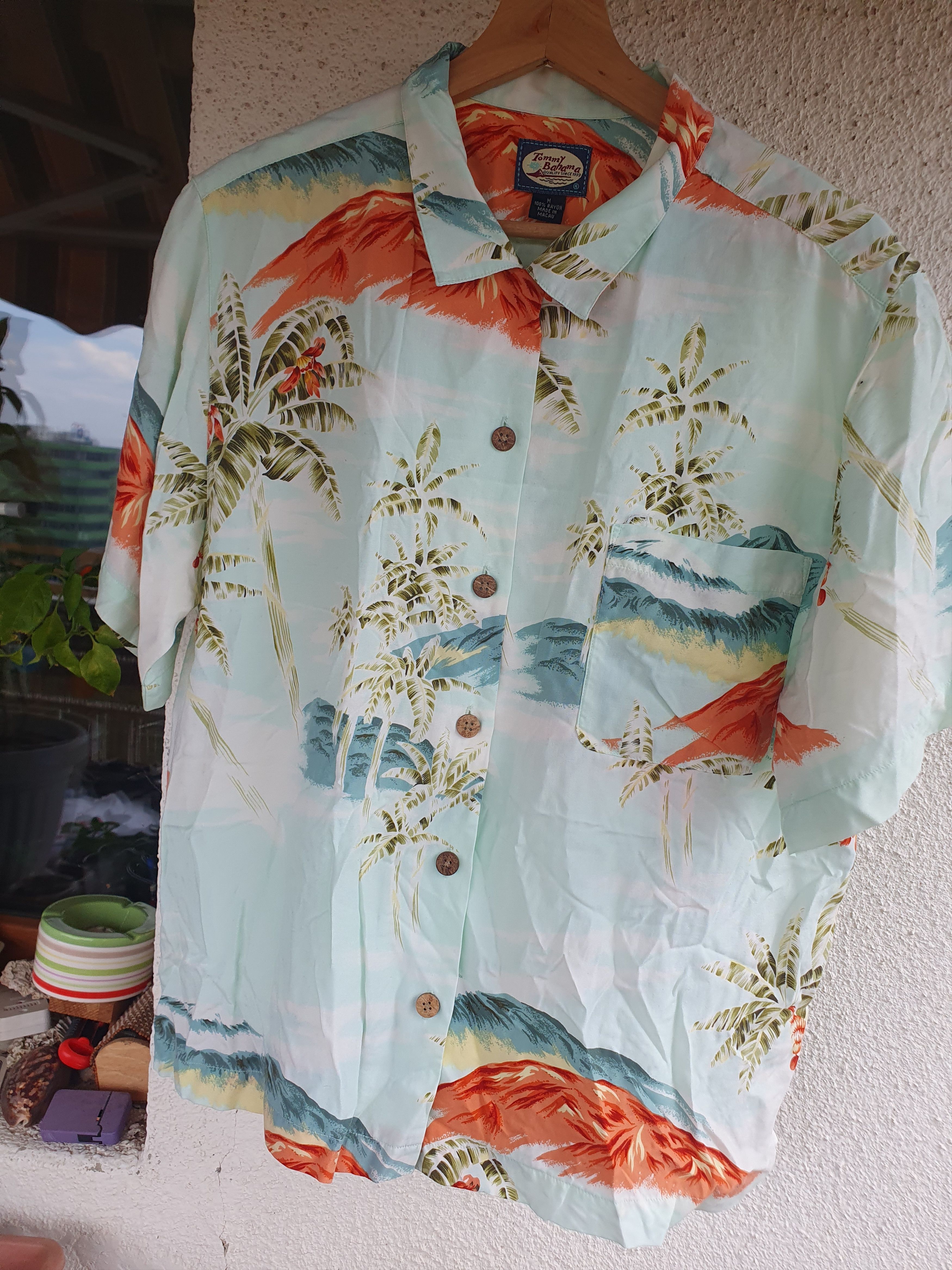 Tommy Bahama Tommy Bahama Hawaiian Pocket Shirt sz M Size US M / EU 48-50 / 2 - 4 Thumbnail