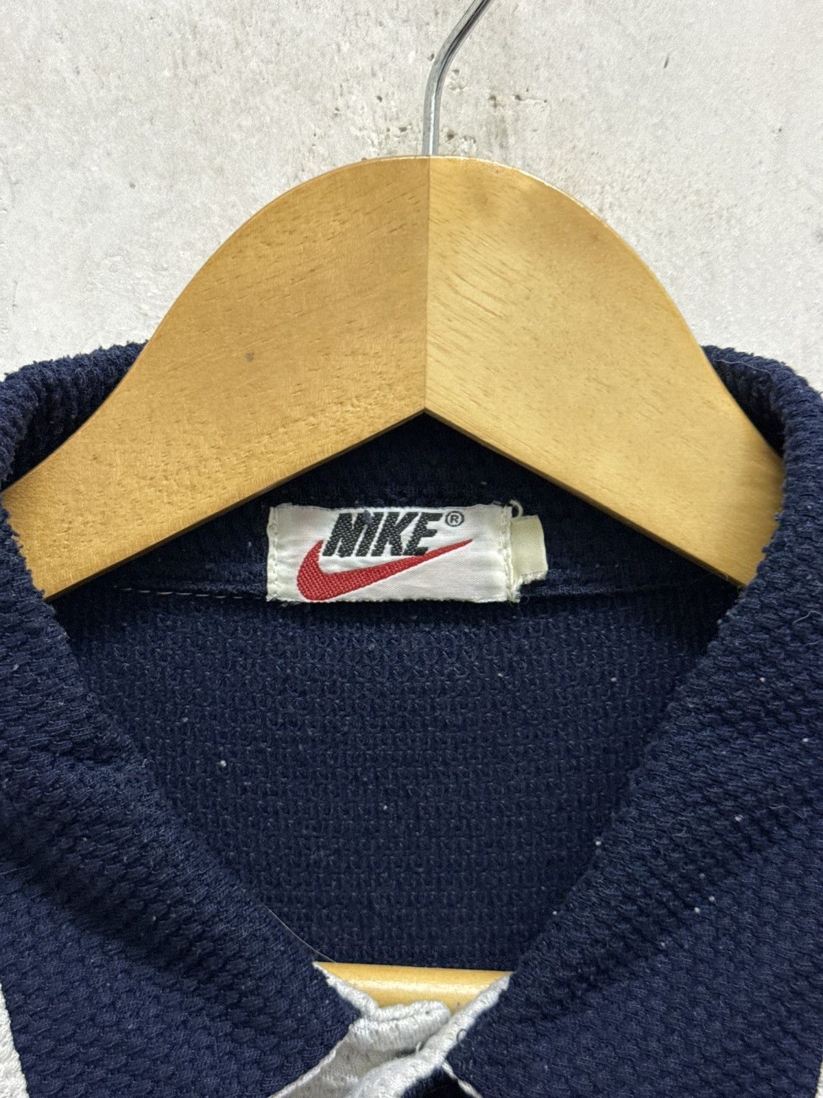 Nike Vintage Bootleg Nike Stripe Spell Out Rare Design Size US XL / EU 56 / 4 - 5 Thumbnail