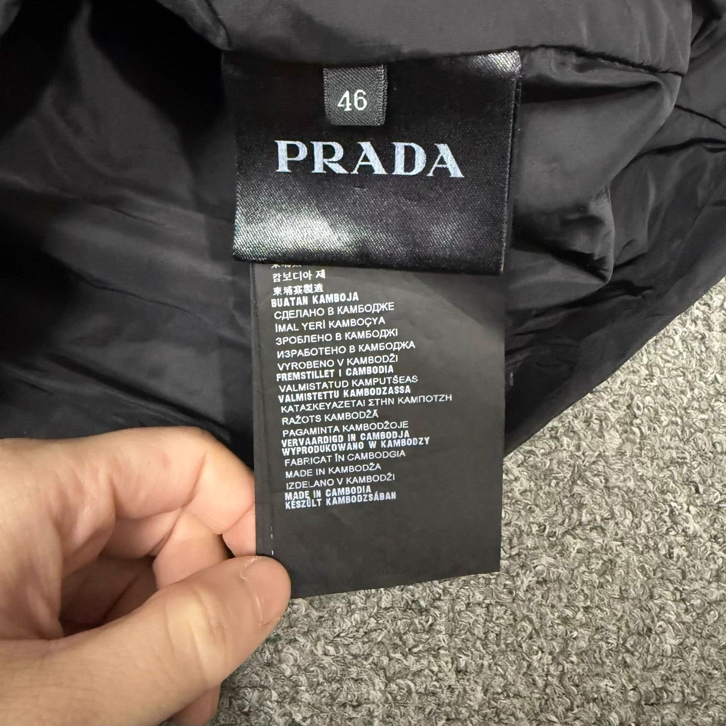 Prada Prada black gray colorblocked triangle logo nylon jkt 46 Size XL / US 12-14 / IT 48-50 - 4 Thumbnail