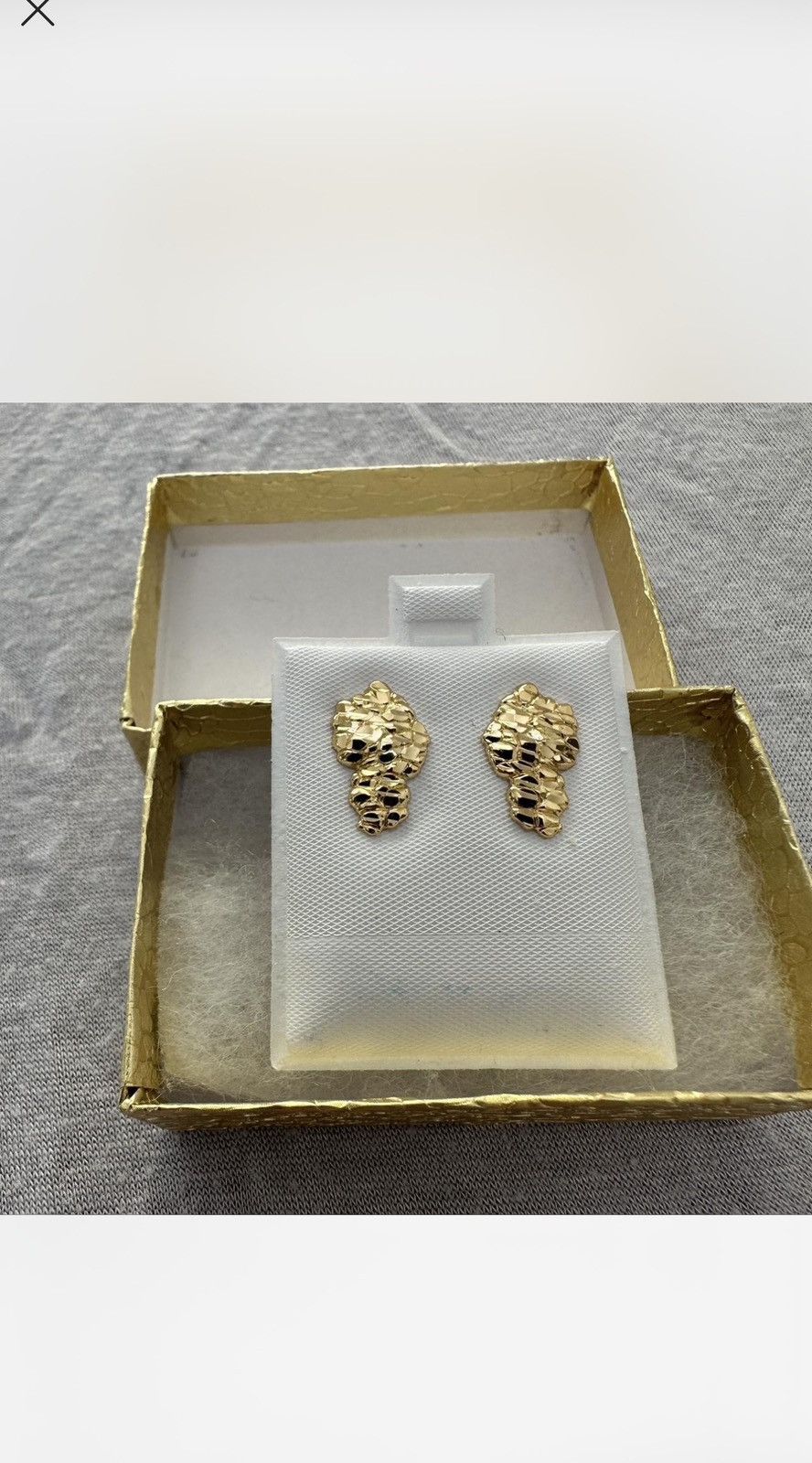 Other Brand New in the box gold plated nugget stud earrings Size ONE SIZE - 1 Thumbnail