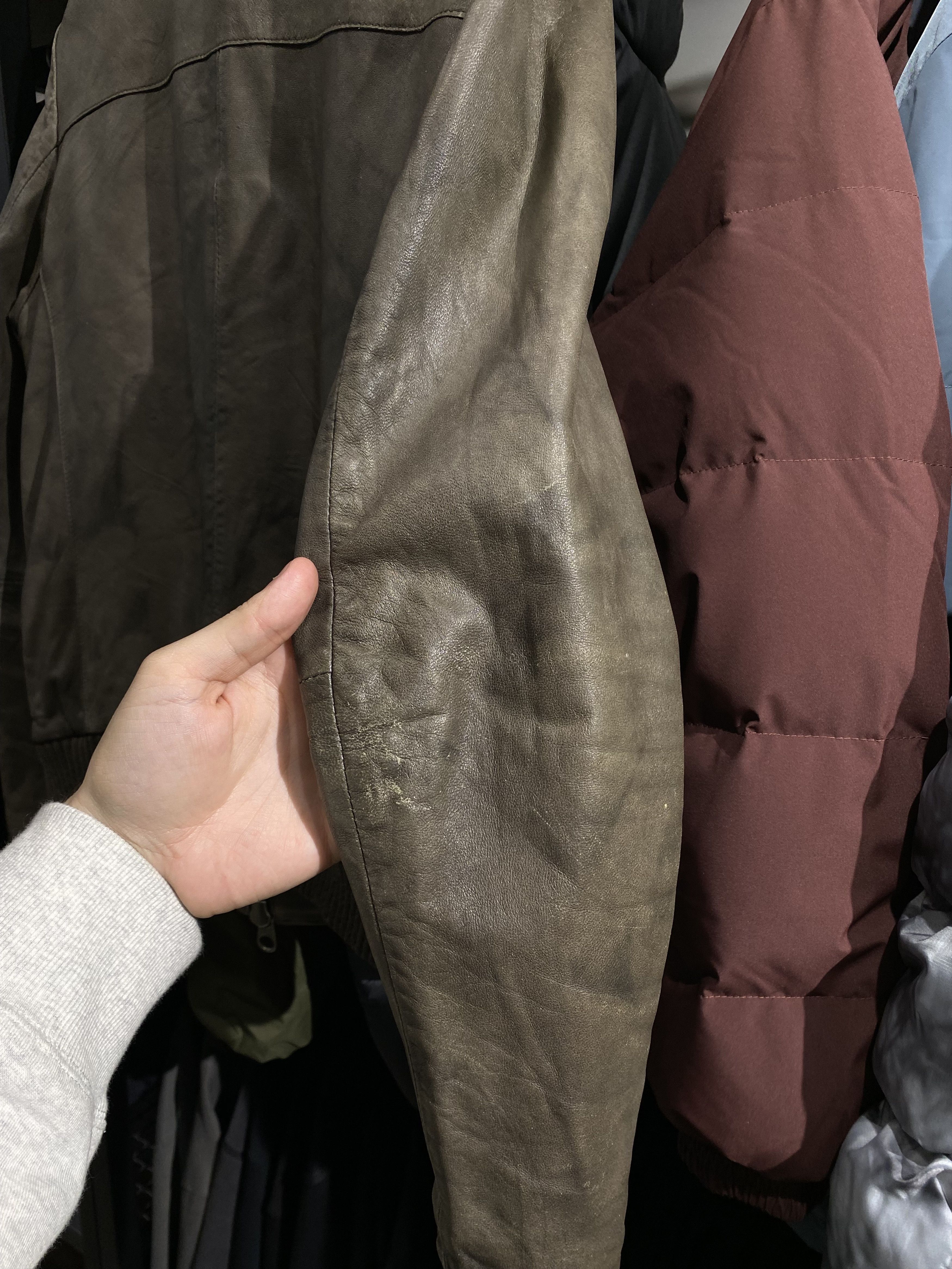 Allsaints Vintage Distressed Allsaints leather bomber jacket size M Size US M / EU 48-50 / 2 - 13 Thumbnail