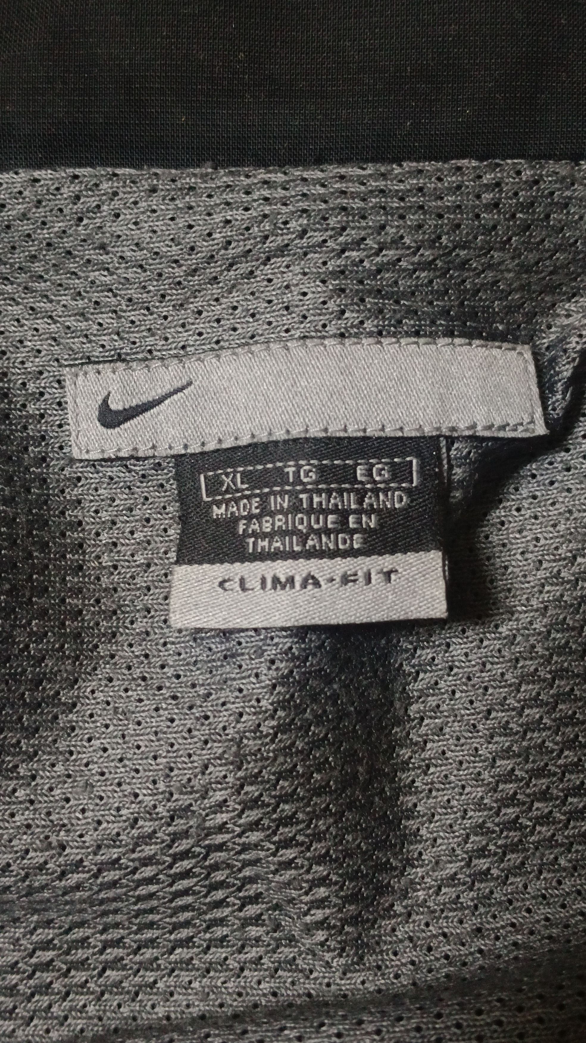 Nike Vintage Nike Clima-Fit / Dri-Fit Light Jacket Size US XL / EU 56 / 4 - 21 Thumbnail