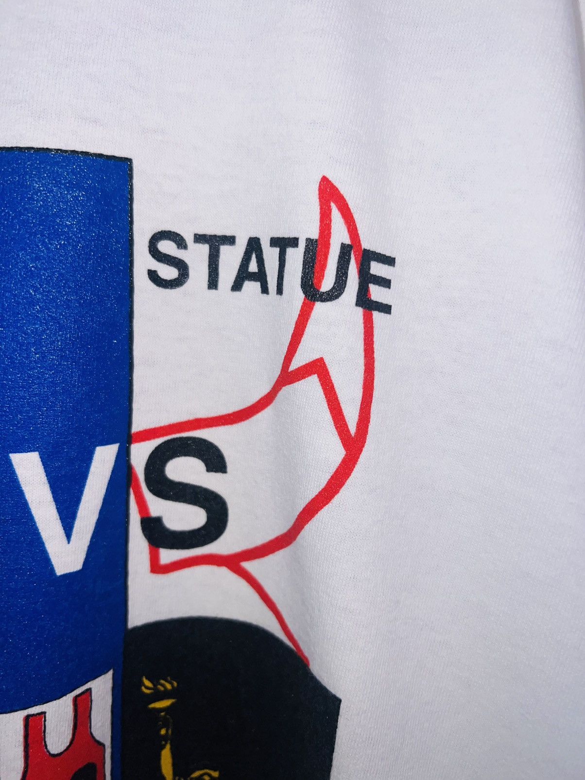 Fruit Of The Loom VTG Air Jordan 90s AOP ‘Statue vs Statue’ Single Stitch Size US XXL / EU 58 / 5 - 9 Thumbnail