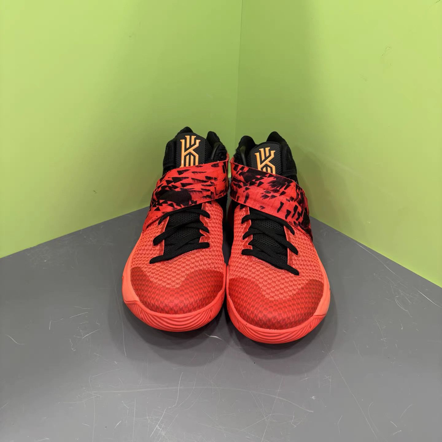 Nike Nike Kyrie 2 Basketball Shoes K15 Size US 9 / EU 42 - 2 Thumbnail