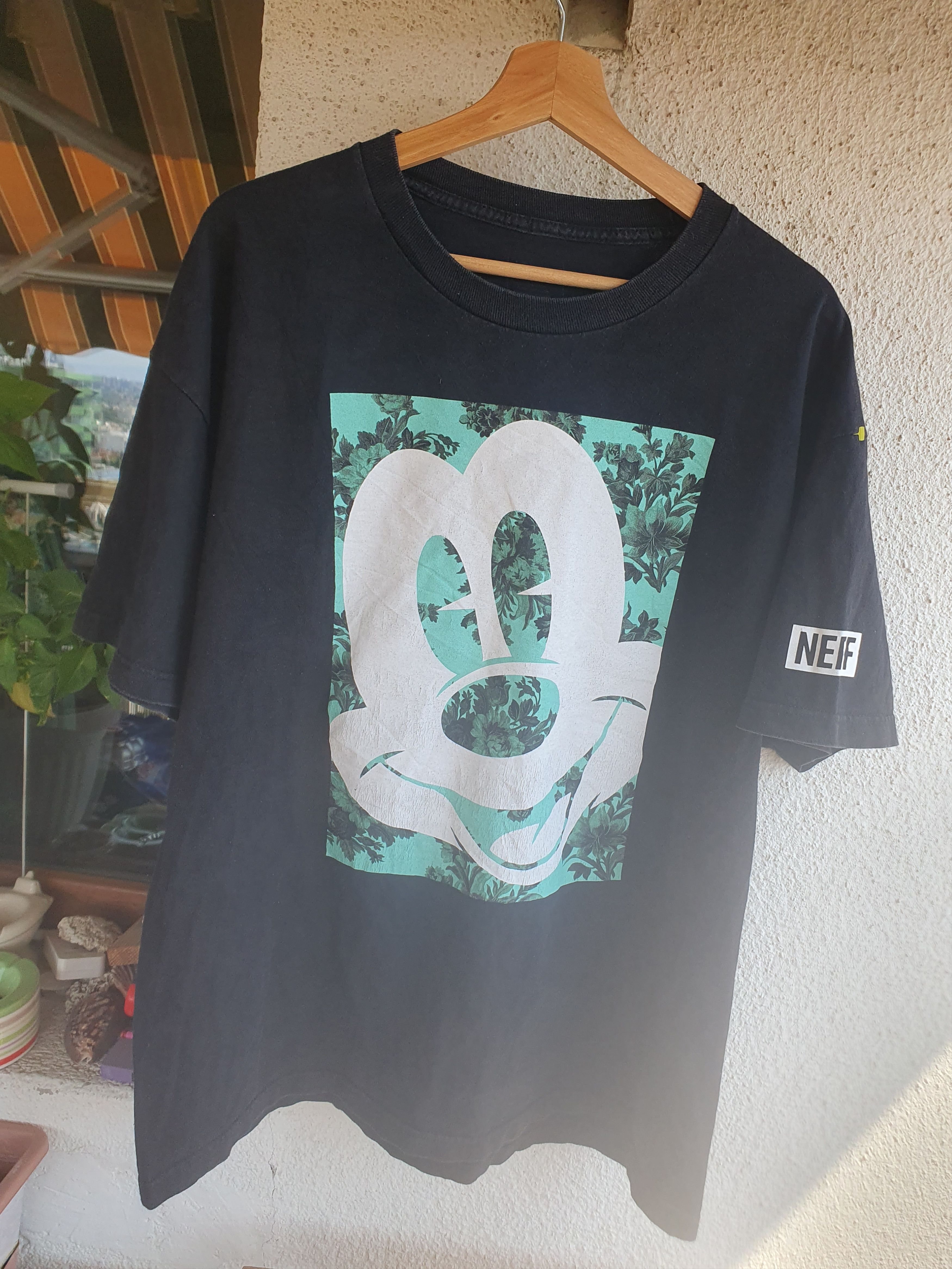 Disney × NEFF Disney x Neff Mickey Mouse t-shirt sz XL Size US XL / EU 56 / 4 - 4 Thumbnail