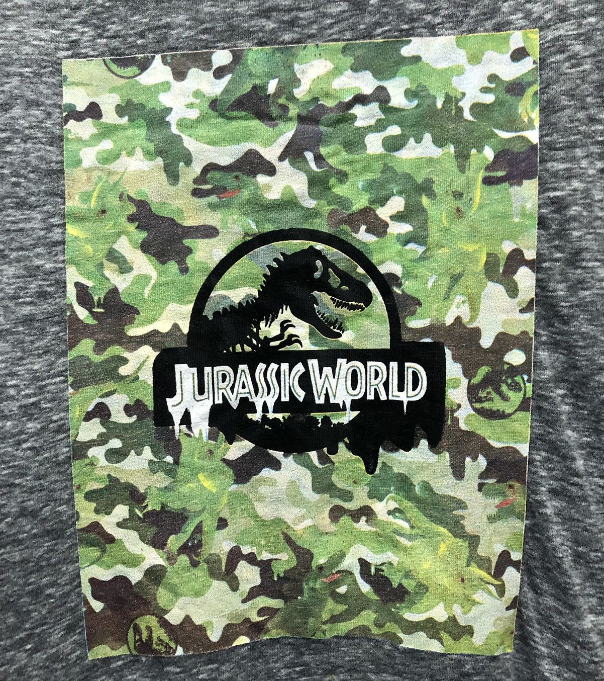 Vintage Vintage AINTFAKE Universal City Studios Jurassic World Shirt Size US L / EU 52-54 / 3 - 3 Thumbnail