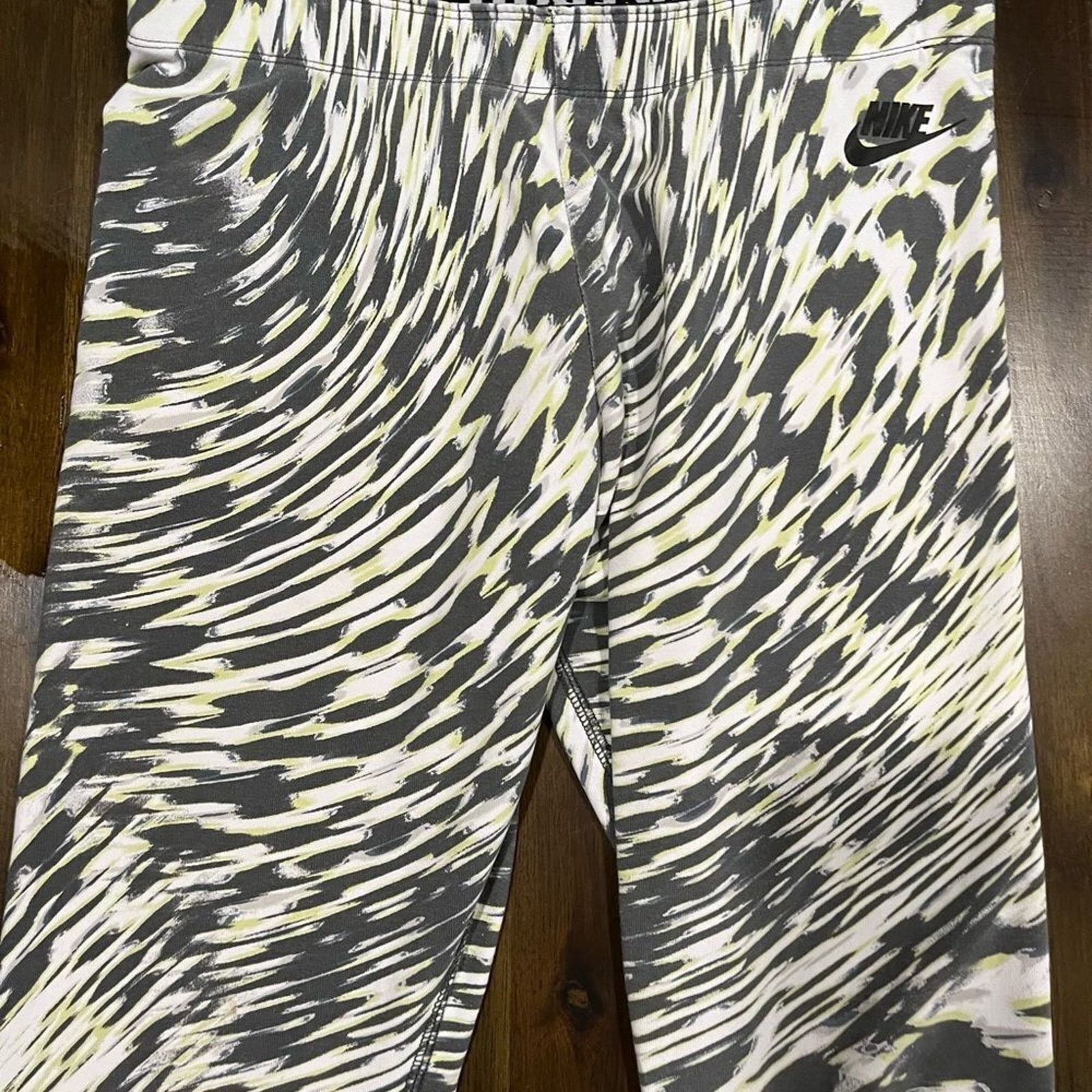 Nike Nike Womens Leg-A-See Windblur Leggings Abstract Size M Size 28" / US 6 / IT 42 - 3 Thumbnail