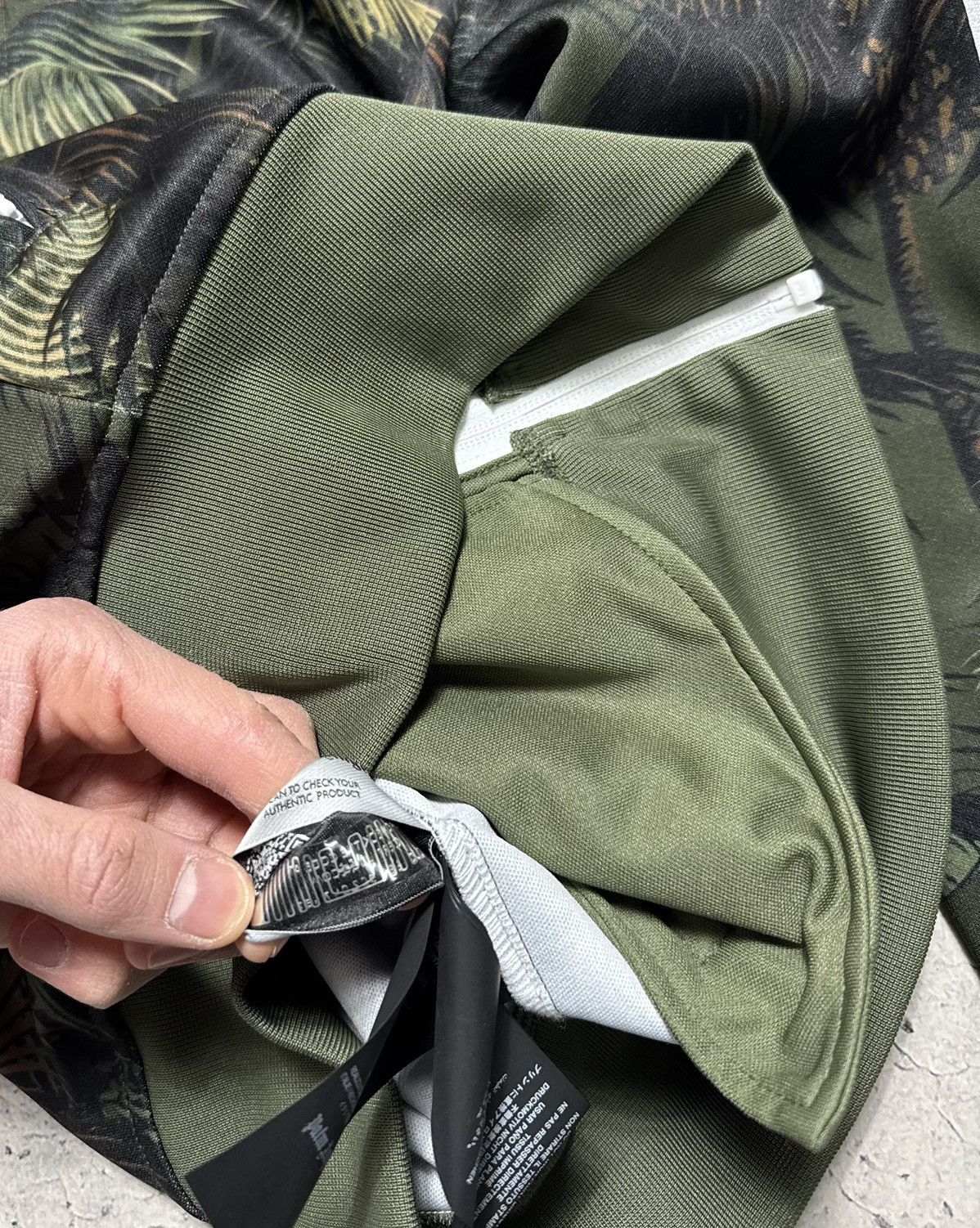 Palm Angels Palm Angels Jungle Full Zip Track Jacket Luxury Size XS Size US XS / EU 42 / 0 - 13 Thumbnail