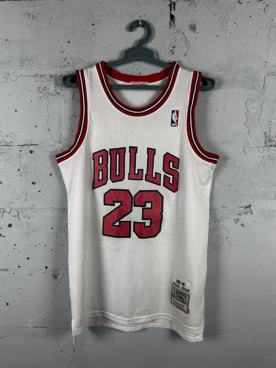Mitchell & Ness × NBA × Vintage VTG Mitchell & Ness Hardwood Classics Bulls Jordan Jersey Size US M / EU 48-50 / 2 - 1 Thumbnail