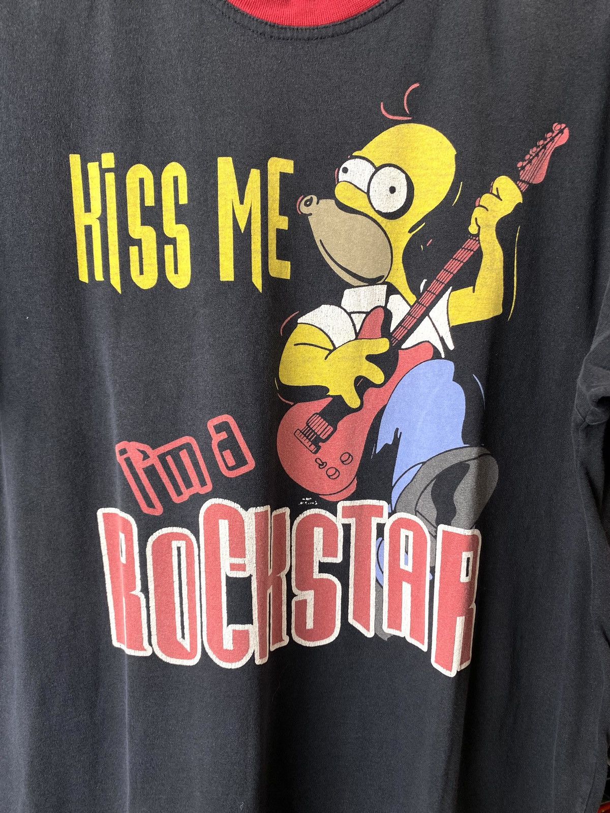 The Simpsons 90’s Vintage Kiss Me I’m A Rockstar Simpsons T Shirt Size US L / EU 52-54 / 3 - 3 Thumbnail