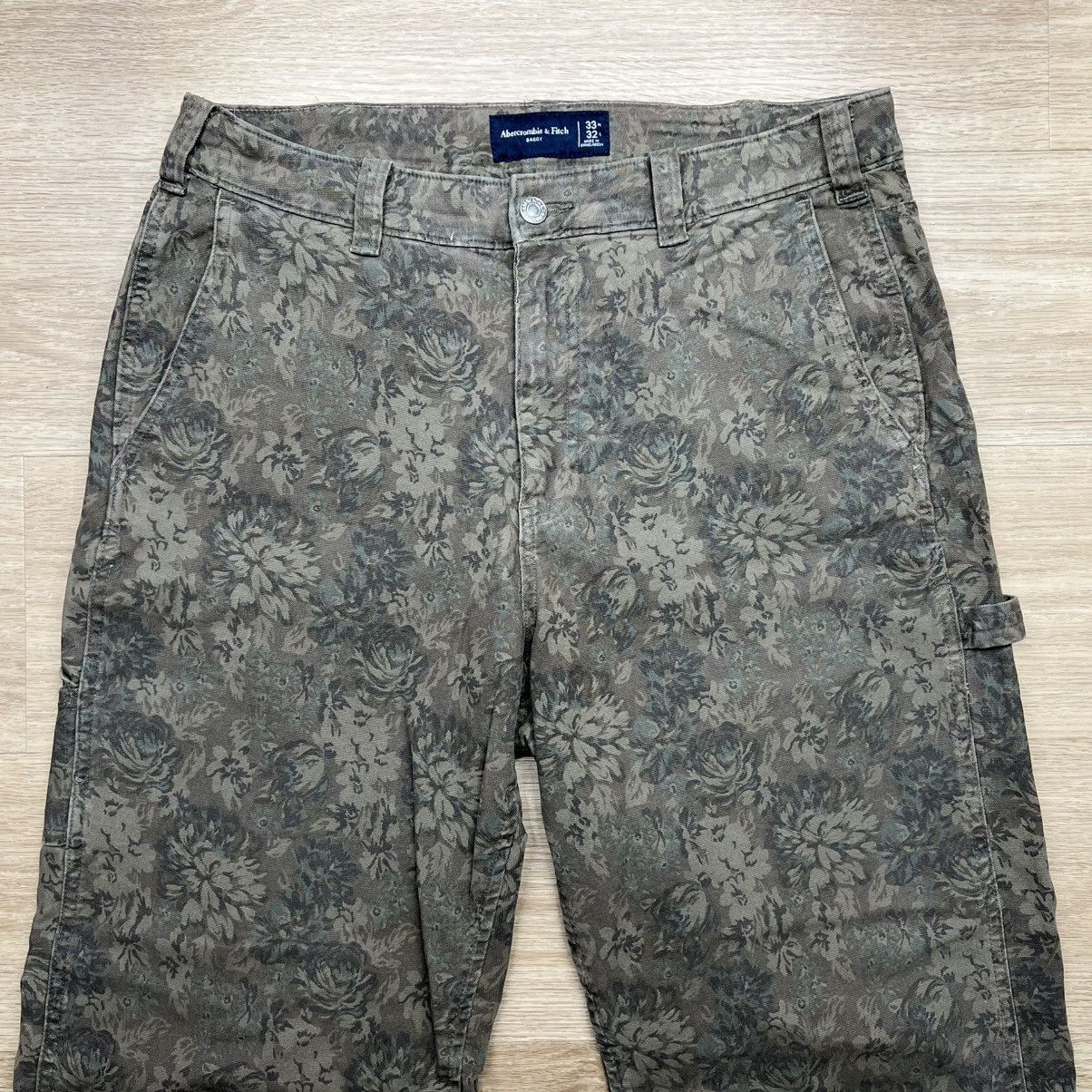 Abercrombie & Fitch Abercrombie Baggy Workwear Pants Floral Camo Size US 33 - 2 Thumbnail