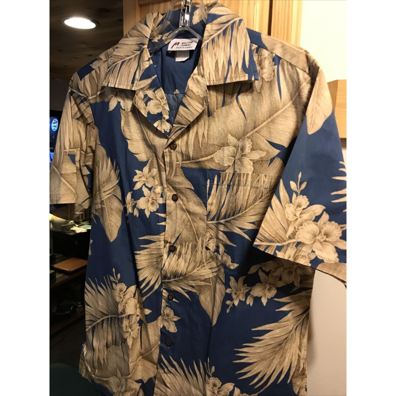 Other Malihini Men M Blue Gold Floral Button Cotton Hawaiian Shirt Size US M / EU 48-50 / 2 - 6 Thumbnail