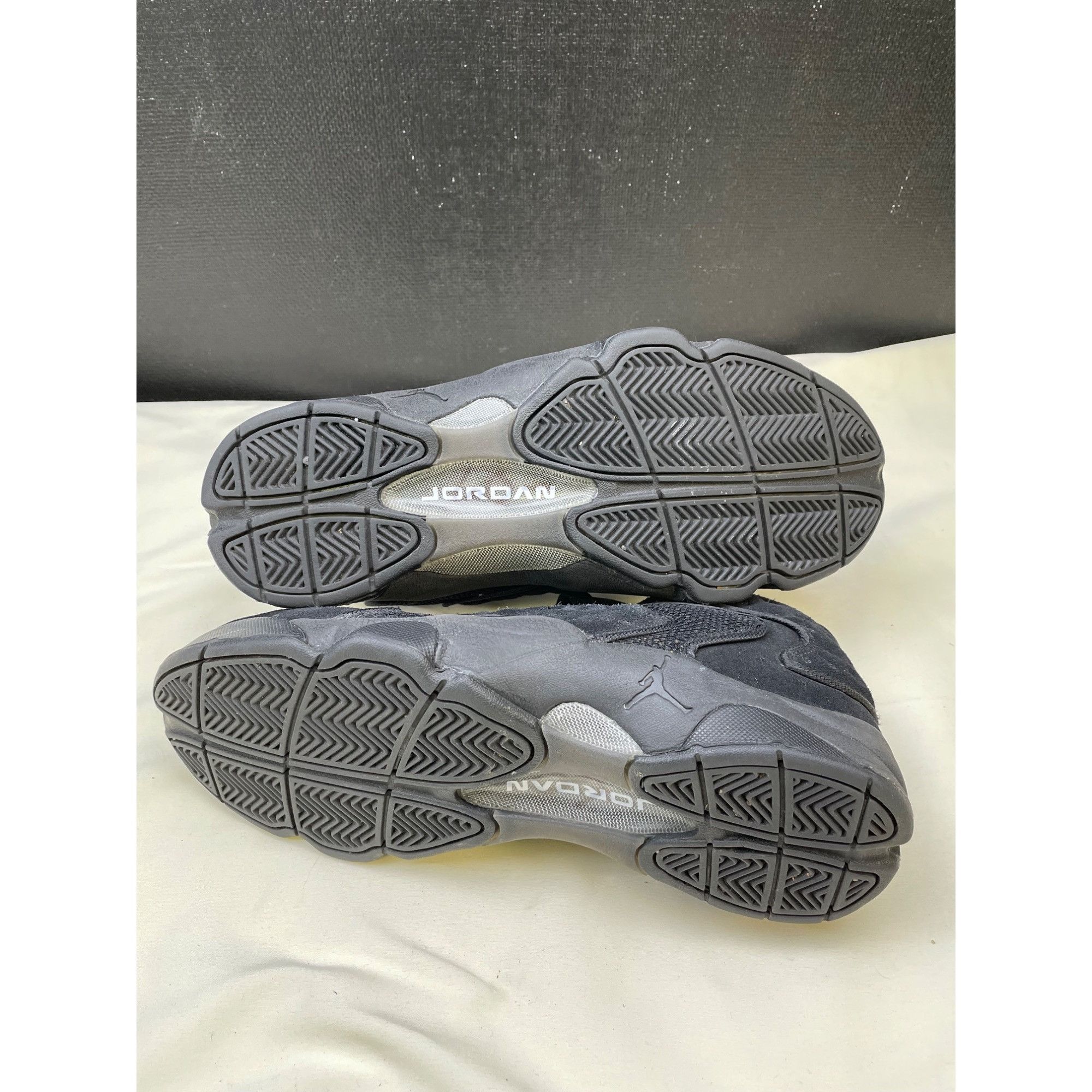 Jordan Brand Jordan Womens Black Metallic Gold Sneakers Shoes Size 10 SKU Size US 10 / IT 40 - 8 Thumbnail