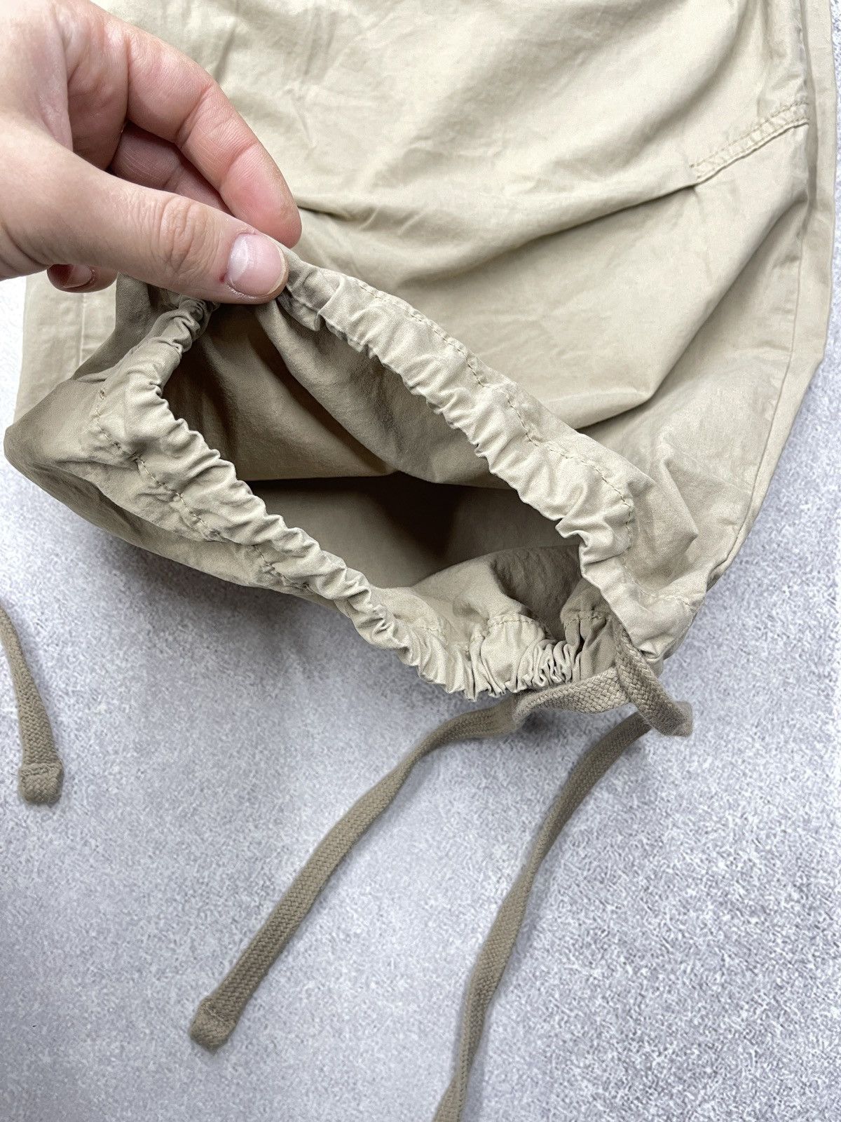 Superdry New Vintage SuperDry Baggy Parachute Cargo Pants Beige Size 28" / US 6 / IT 42 - 13 Thumbnail