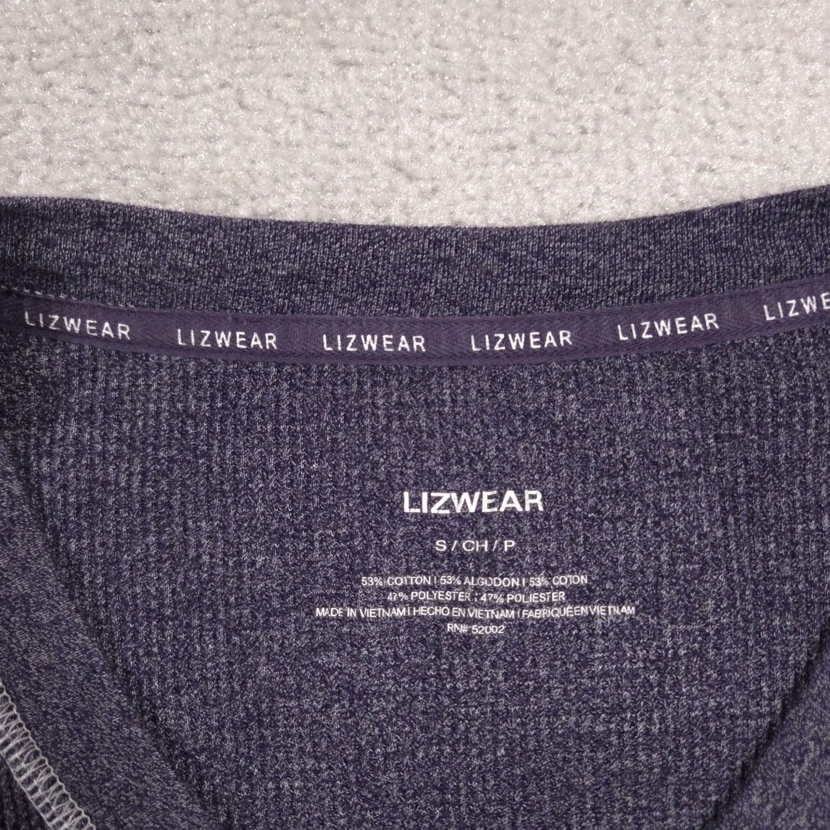 Liz Claiborne Liz Claiborne Lizwear Shirt Womens Small Gray Thermal V Neck Long Sleeve Size S / US 4 / IT 40 - 5 Thumbnail
