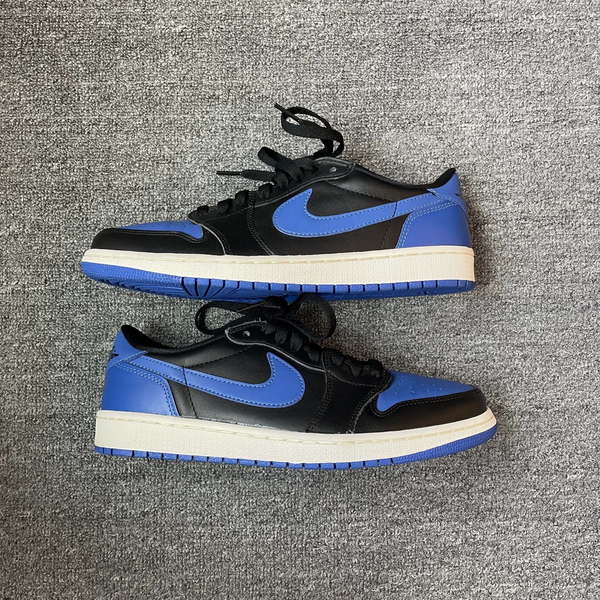 Nike Air Jordan 1 Retro Low Royal Blue Black 43 99N (NB) Size US 10 / EU 43 - 6 Thumbnail
