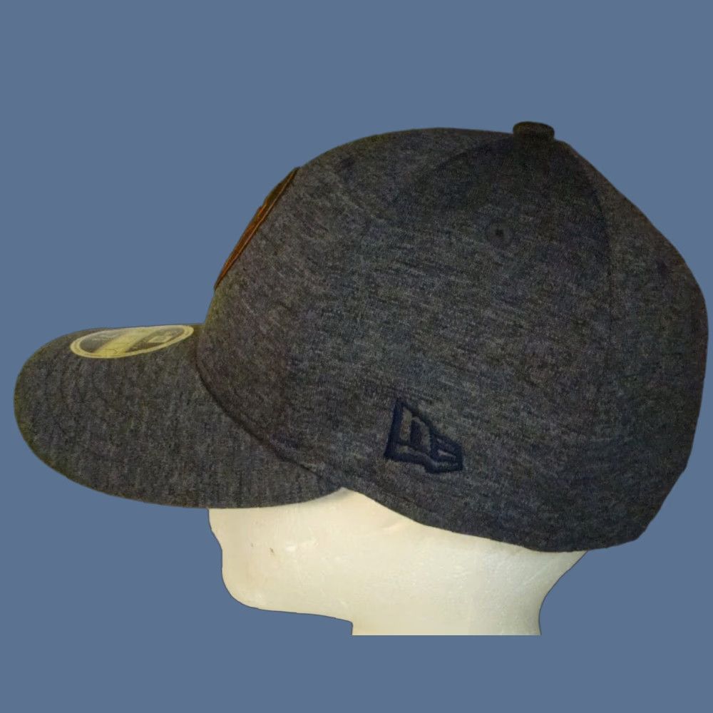 New Era NWT New Era Houston Astros Low Profile Fitted Hat 7 1/8 Mens Gray Baseball Cap Size ONE SIZE - 1 Thumbnail