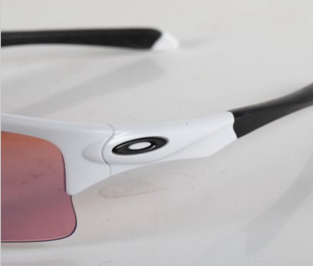 Oakley 🏷️💲QUICKSALE Oakley Sunglasses Size ONE SIZE - 8 Thumbnail