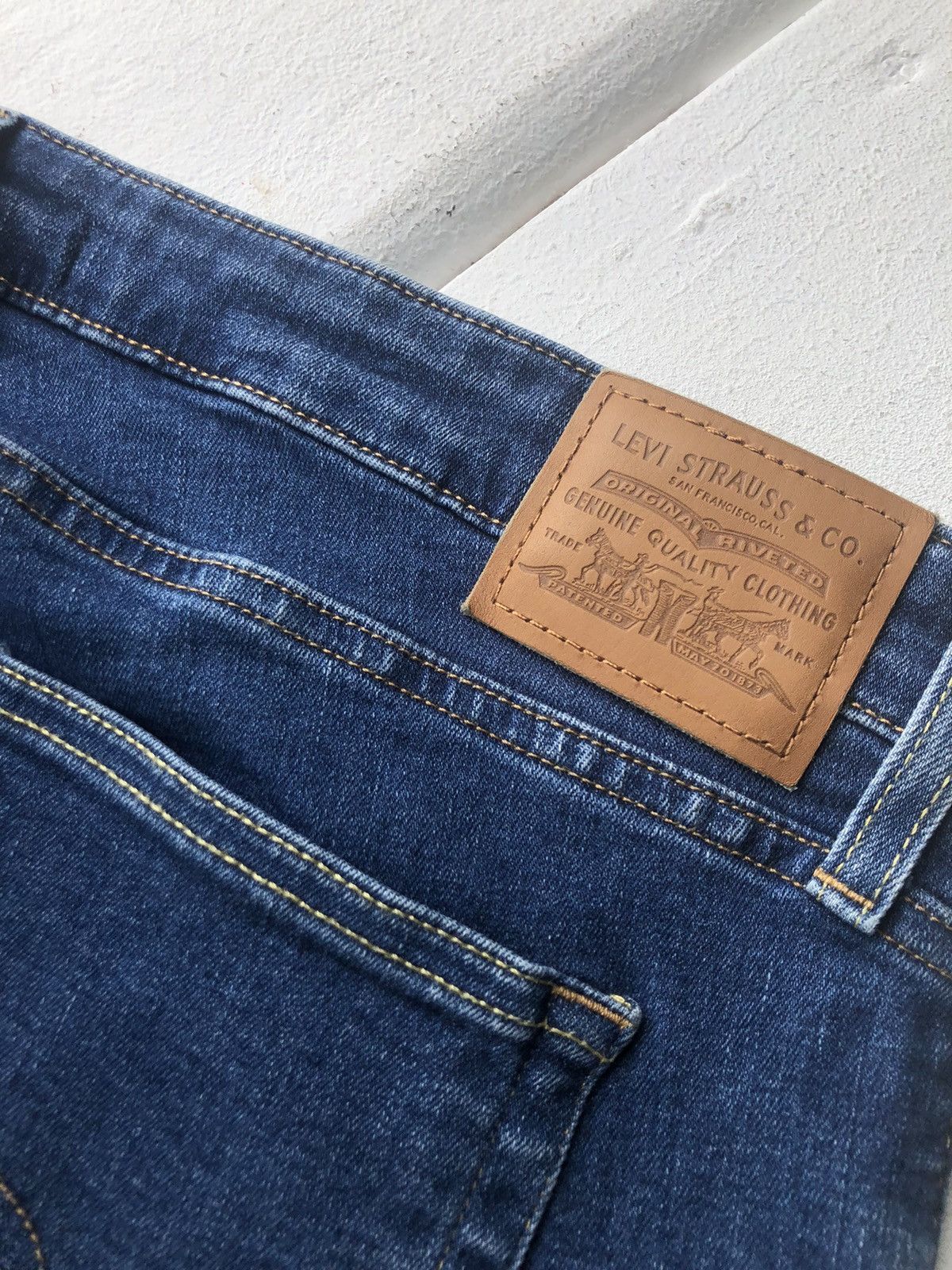 Levi's LEVI’S VINTAGE Y2K BELL BOTTOM JAPANESE STYLE DENIM JEANS Size 33" - 7 Thumbnail