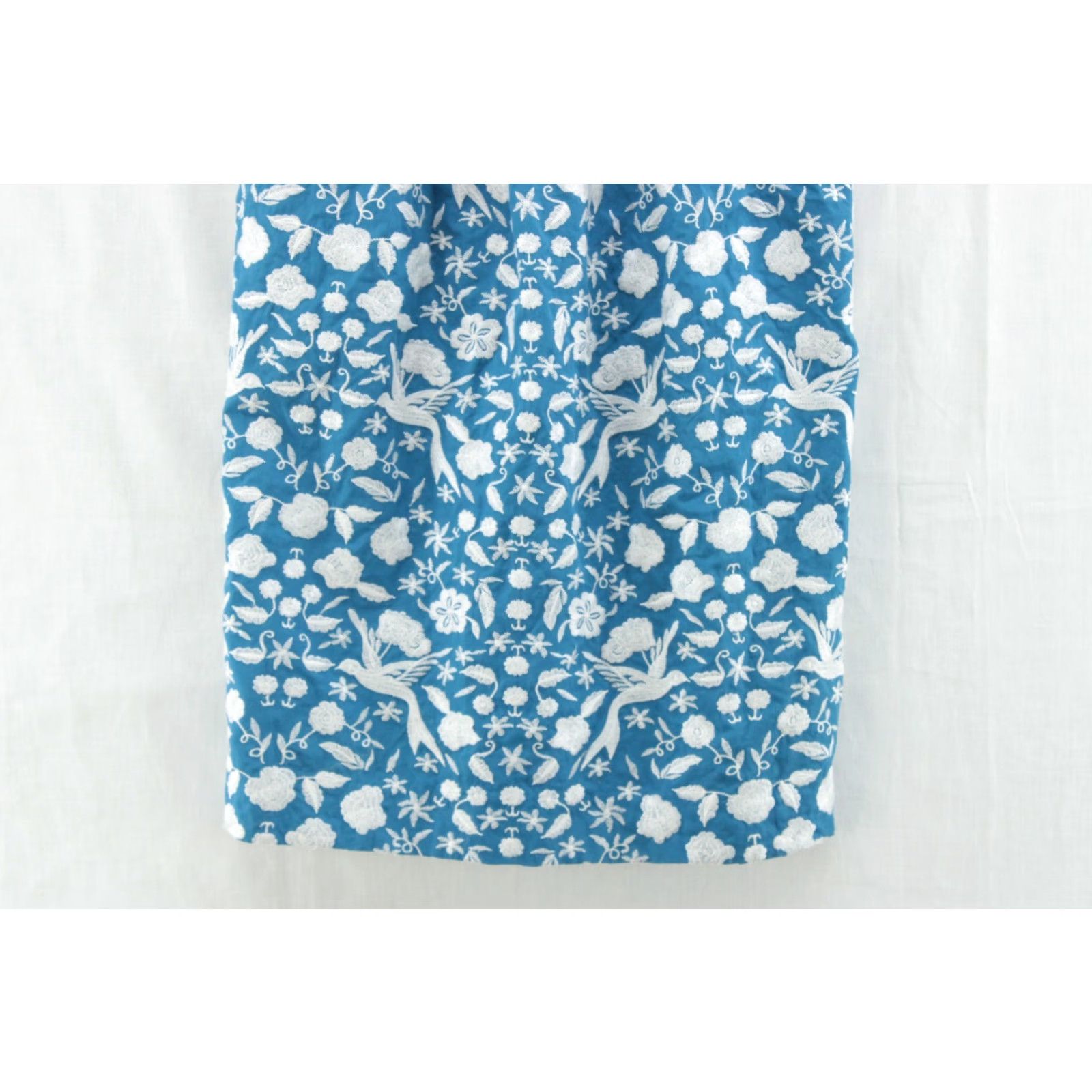 Betsey Johnson Betsey Johnson Midi Dress Womens Size 0 Blue White Embroidered Doves Floral Size XS / US 0-2 / IT 36-38 - 3 Thumbnail