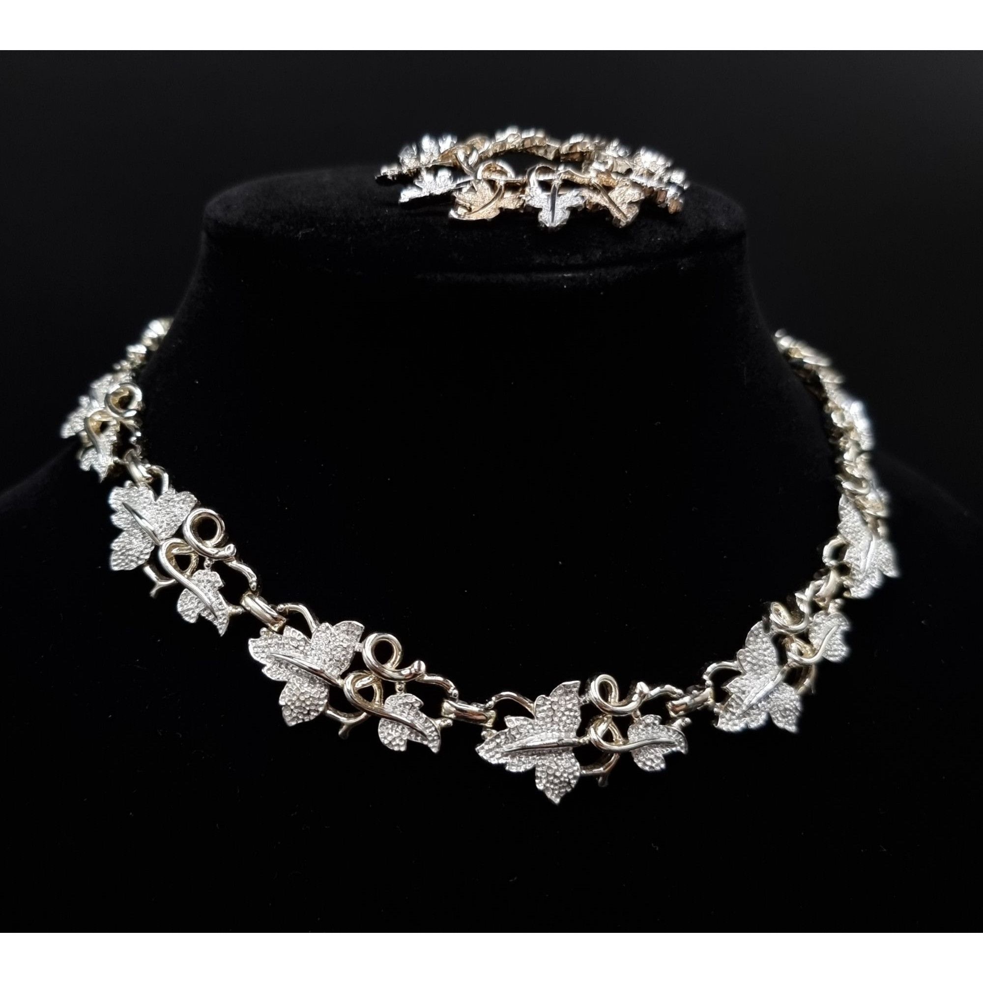 Vintage Vintage Sarah Coventry Gold & Silver Tone Necklace & Brooch Size ONE SIZE - 3 Thumbnail
