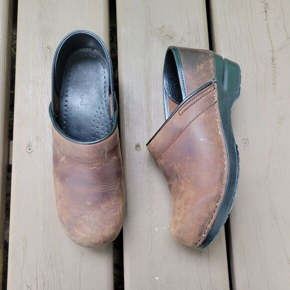 Dansko Professional Classic Brown Oiled Leather Platform Dis