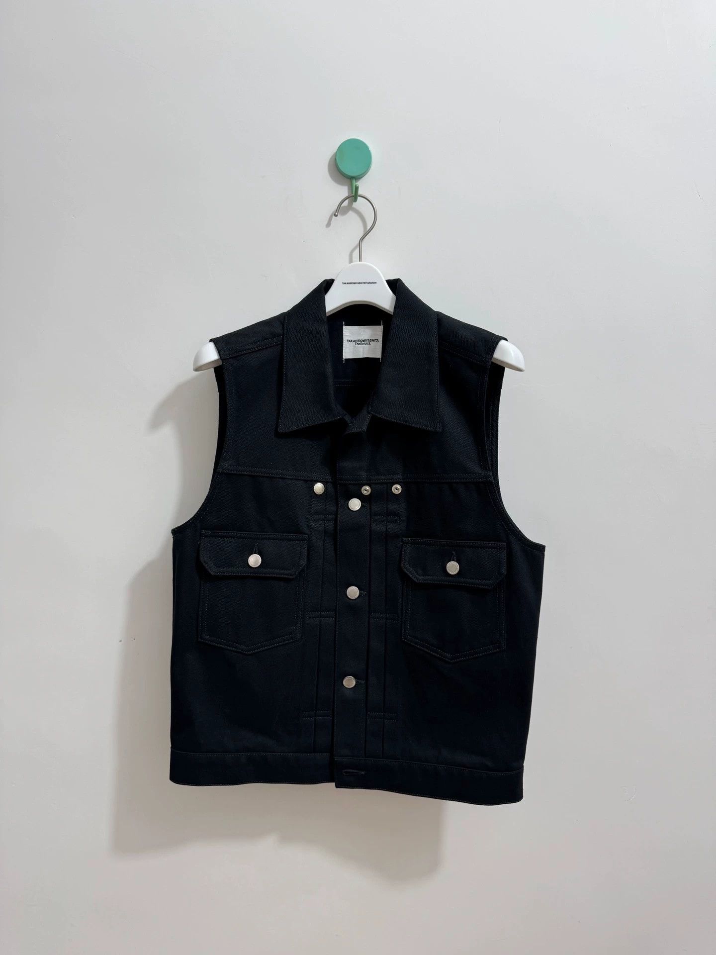 Takahiromiyashita The Soloist. TAKAHIROMIYASHITA THE SOLOIST 2-button size 46 Size US S / EU 44-46 / 1 - 1 Thumbnail