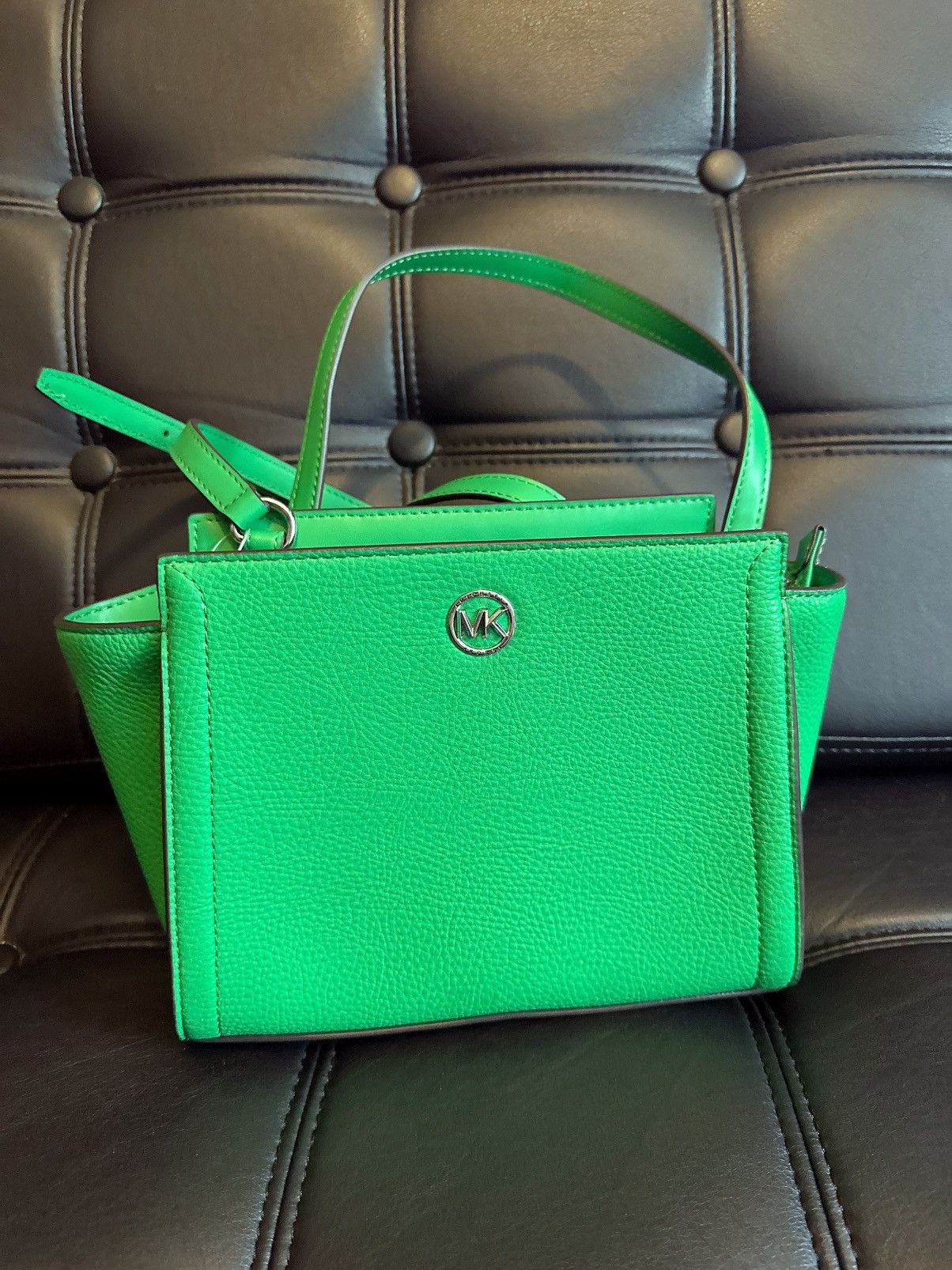 Michael Kors MICHAEL KORS NWT 38S4S7FC5B FREYA Small Leather TZ Size ONE SIZE - 1 Thumbnail
