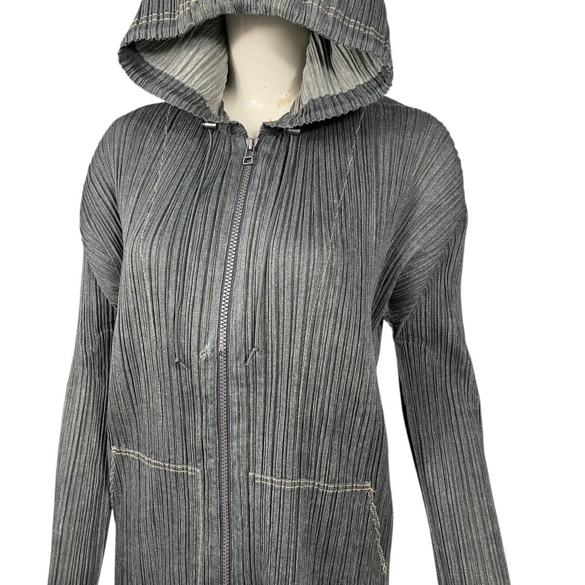 Pleats Please Issey Miyake Pleats Please Issey Miyake Hooded Zipper Jacket Size M / US 6-8 / IT 42-44 - 6 Thumbnail