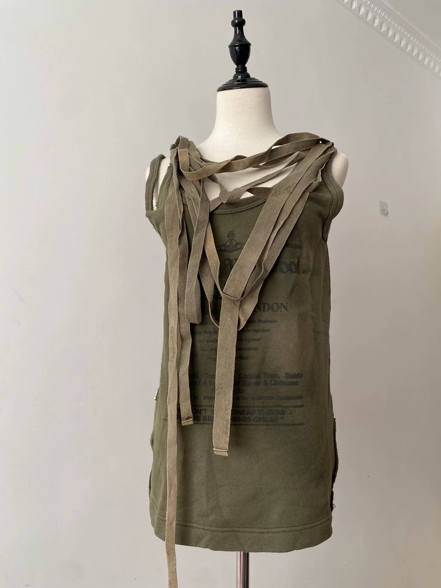Vivienne Westwood vivienne westwood vintage distressed tank top Size M / US 6-8 / IT 42-44 - 1 Thumbnail