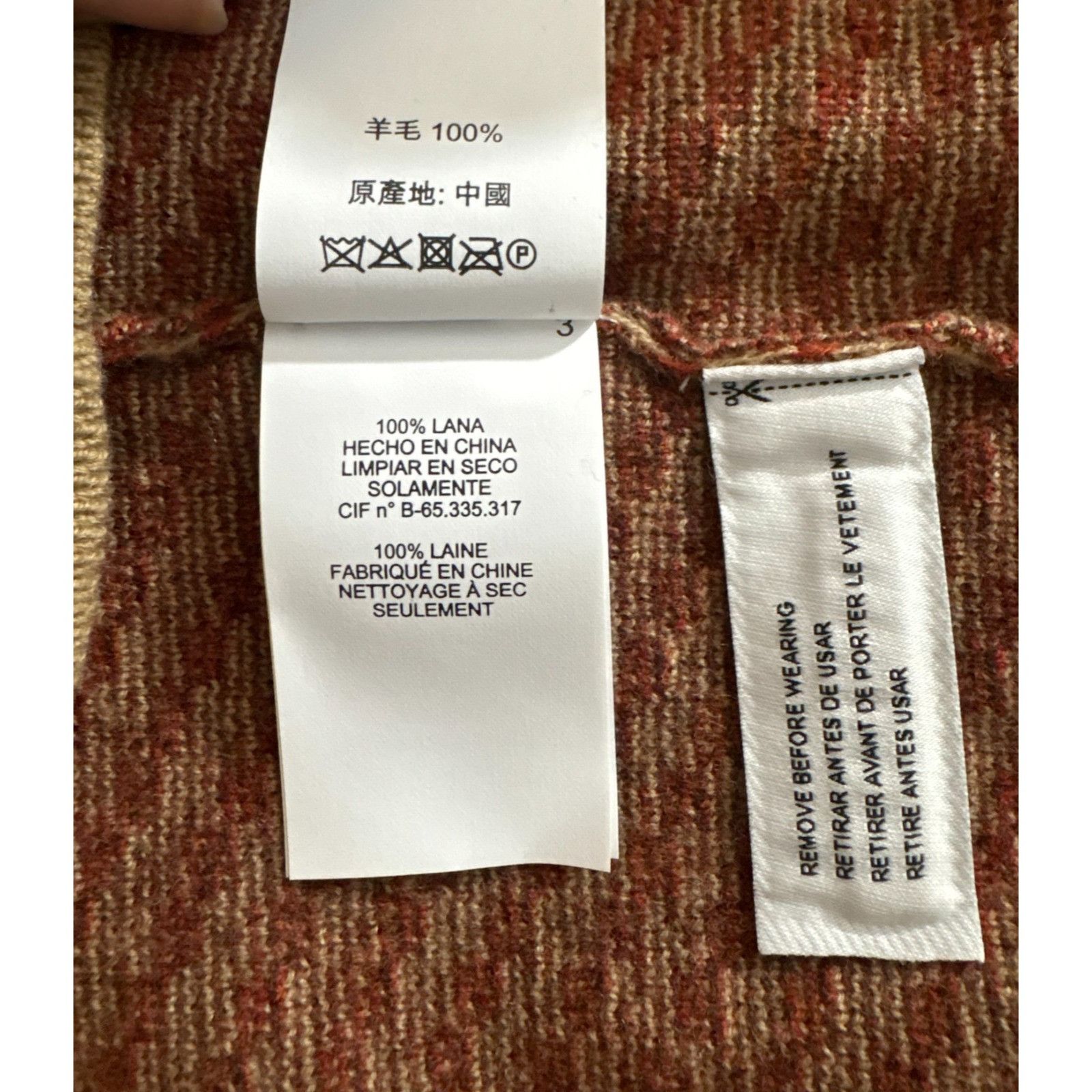 Disney Disney X Coach 100% wool Ski Mickey Mouse Sweater sz XL colo Size XL / US 12-14 / IT 48-50 - 4 Thumbnail