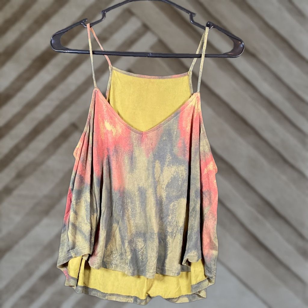 Anthropologie Anthropologie Silence + Noise Tank Geometric Tie Dye VNeck Size M / US 6-8 / IT 42-44 - 1 Thumbnail
