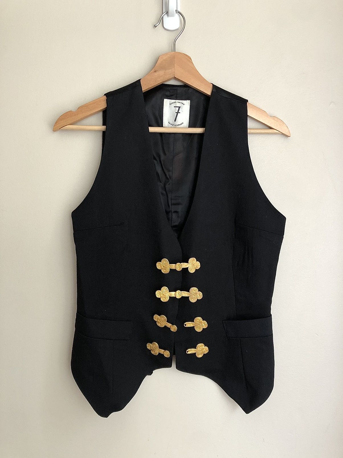 Todd Oldham Todd Oldham Vintage Ornate Gold Metal Clasp Vest Size S / US 4 / IT 40 - 2 Thumbnail