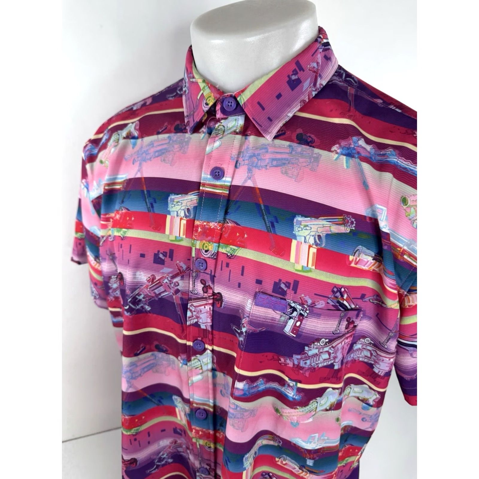 Pistola RETRO RIFLE - VAPOR Tactical Pistol XL AR15 Military Shirt - Short Sleeve Button-Up Men Multicolor Retro 80s 90s Mens XL Size US XL / EU 56 / 4 - 2 Thumbnail