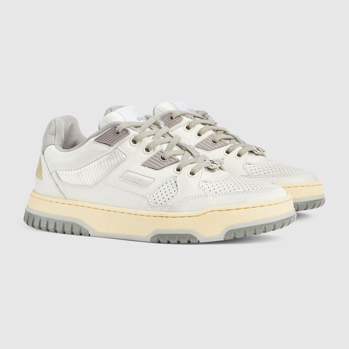 Gucci oc11z1025 Distressed Effect Sneakers in White/Grey Size US 7.5 / IT 37.5 - 2 Thumbnail