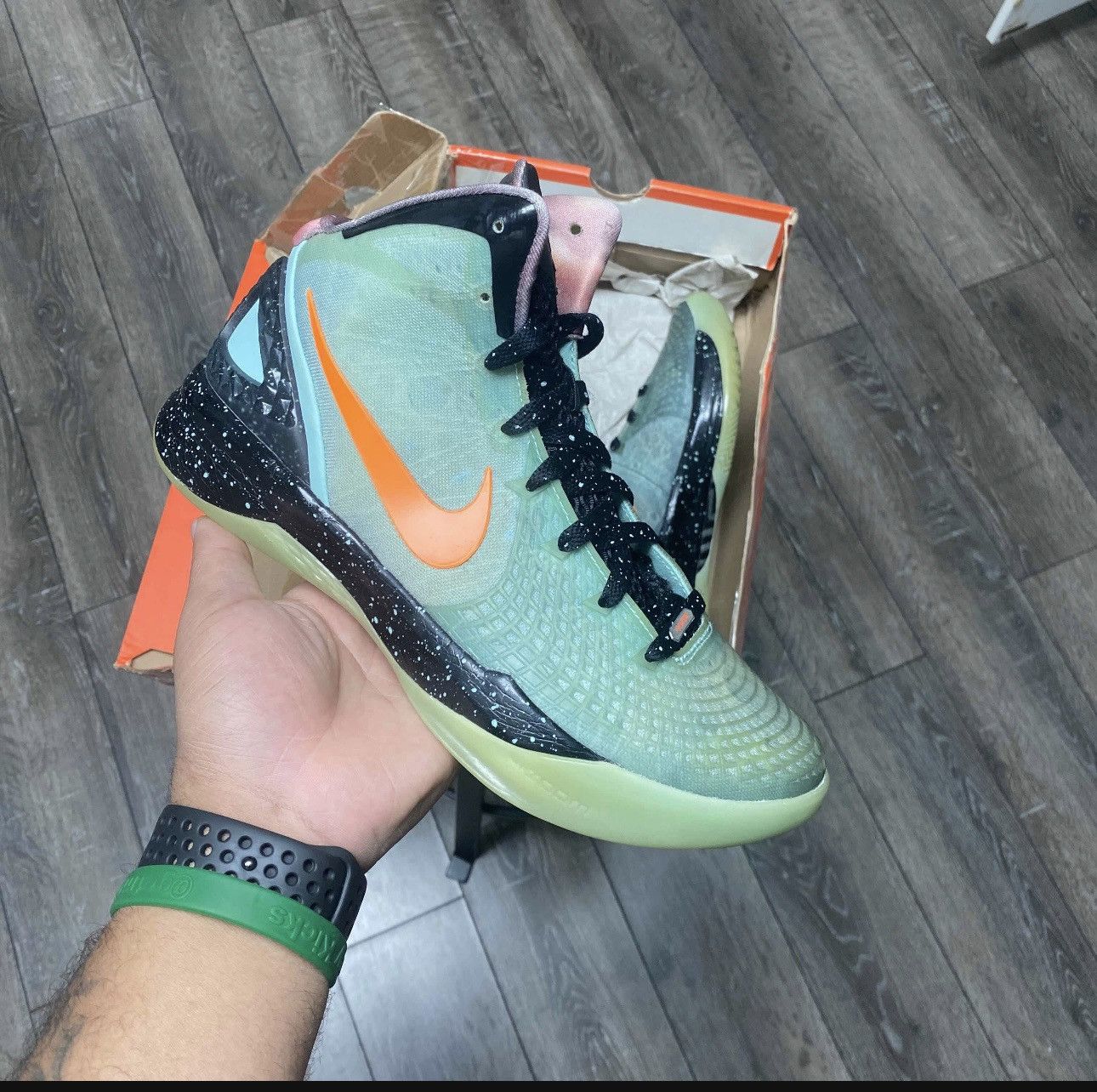 image of Nike Zoom Hyperdunk 2011 Sprm 'galaxy' Shoes in Mint, Men's (Size 8)