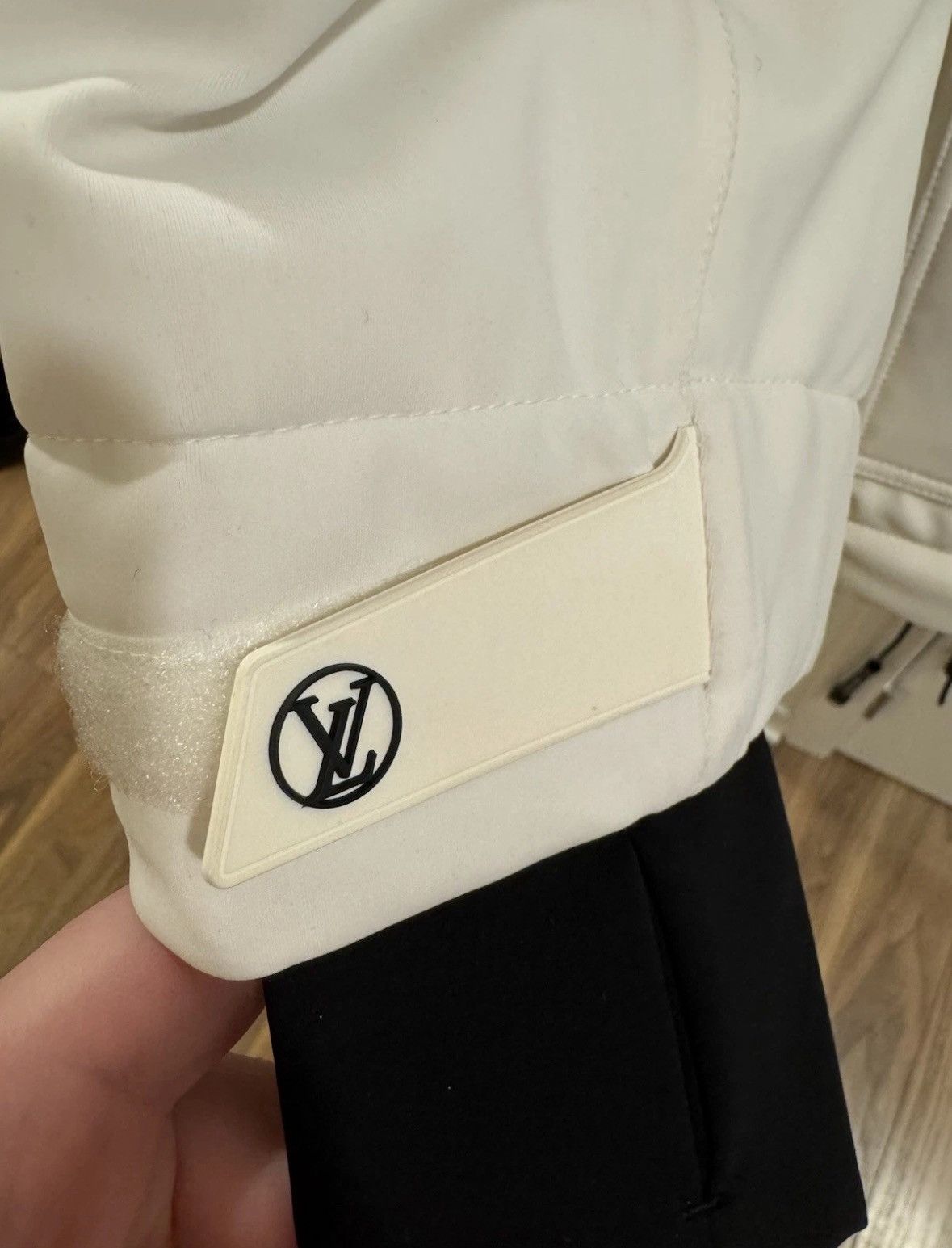 Louis Vuitton 2022 Electric Ski Utility Jacket Size M / US 6-8 / IT 42-44 - 6 Thumbnail