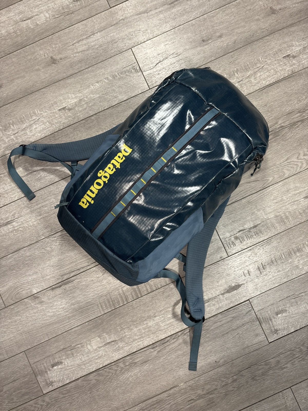 patagonia black hole mini mlc black L3:Backpacks On and is therefore Color:Embroidered Cherries/Pink Ice A.L.C. Women's Leia Linen-Blend