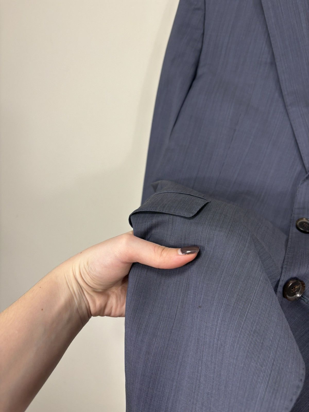 Hugo Boss Hugo Boss Men’s 2-Pieces Classic Formal Wool Suit Size 40R - 7 Thumbnail
